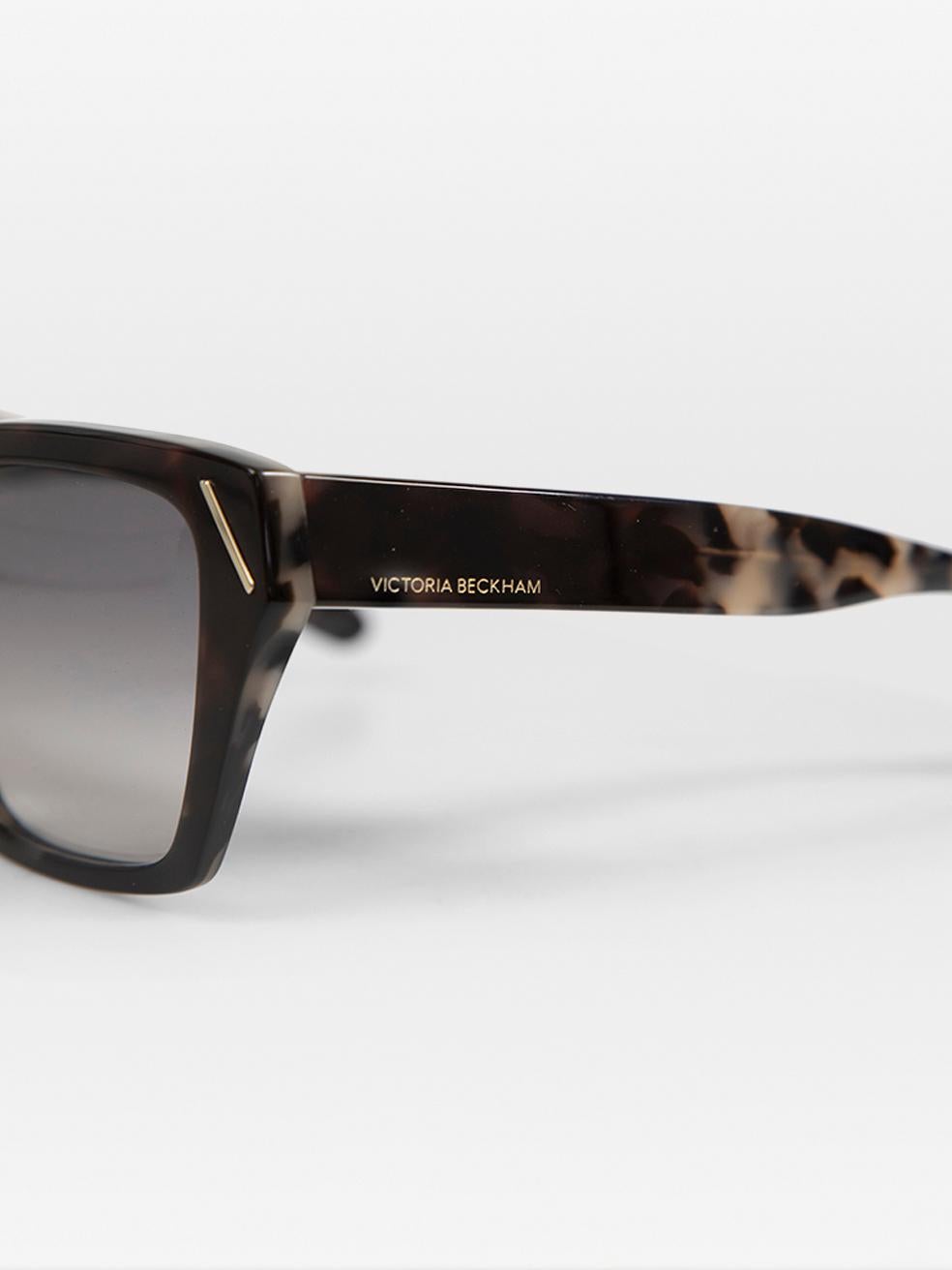 Victoria Beckham Grey Havana Rectangle Sunglasses For Sale 3