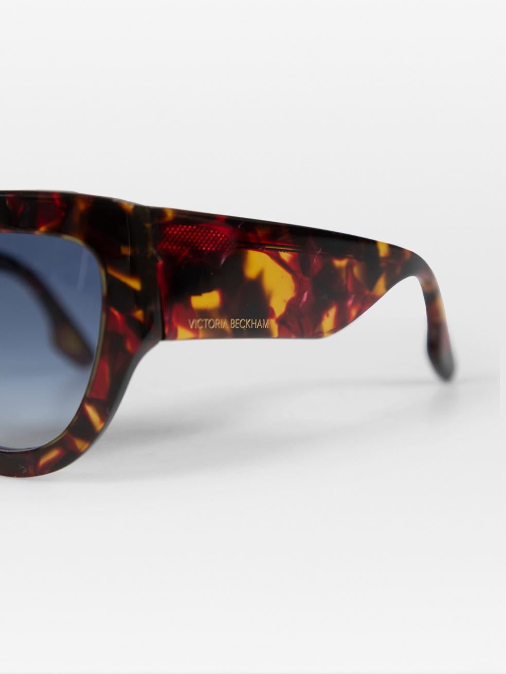 Victoria Beckham Havana Red Cat Eye Gradient Sunglasses For Sale 3