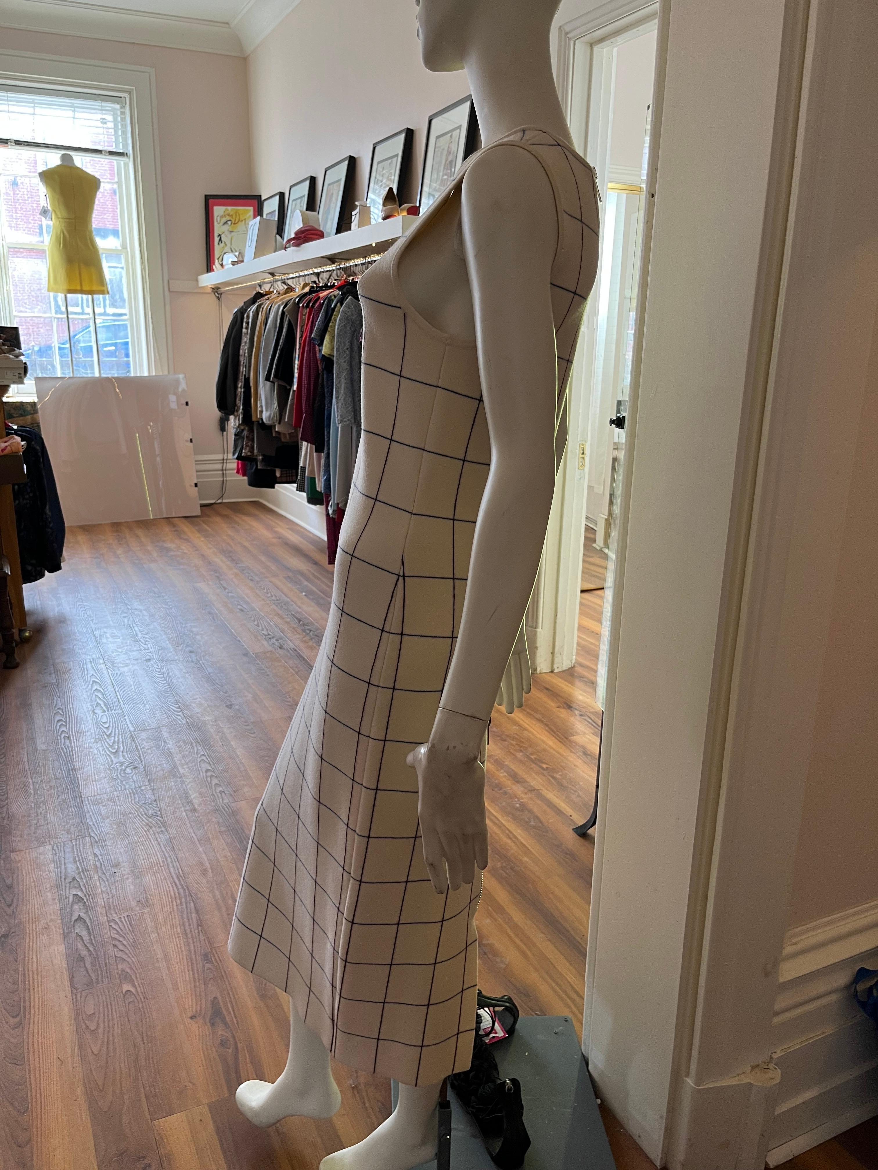 Victoria Beckham Intarsia Check Sheath Dress (S) In Excellent Condition In Port Hope, ON