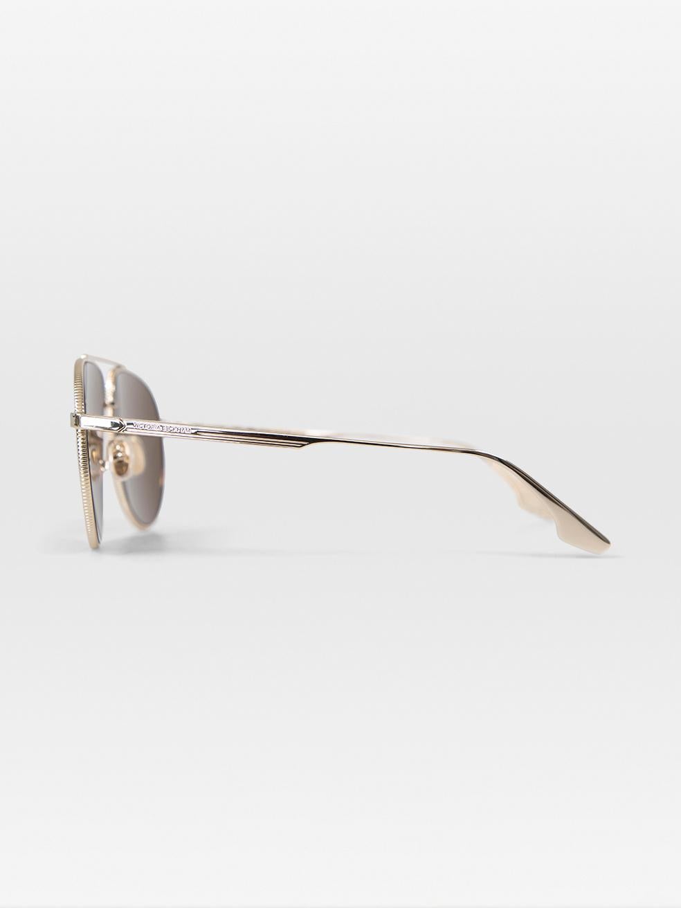 Donna Victoria Beckham Khaki Aviator Frame Tinted Sunglasses in vendita