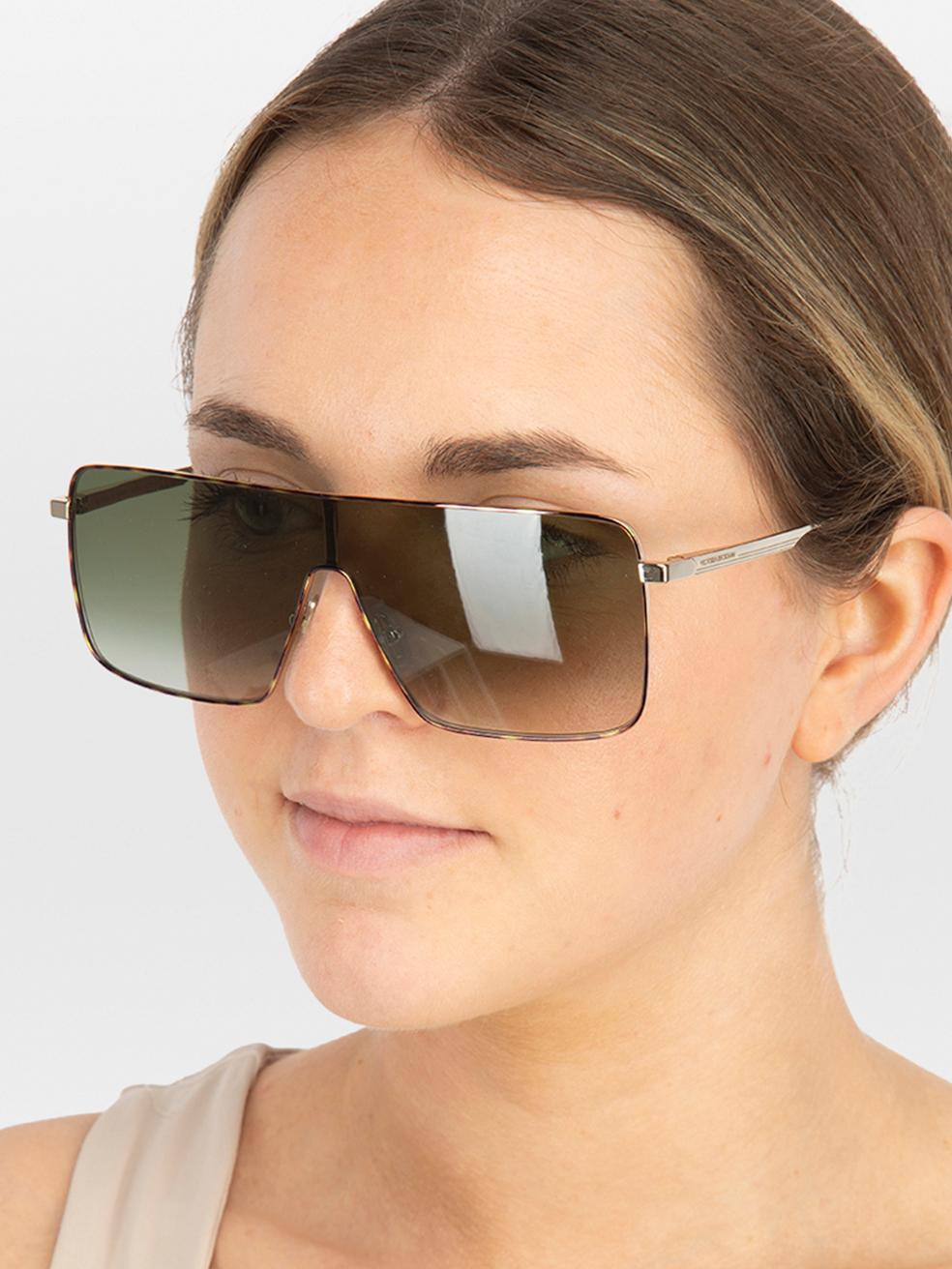 CONDITION is New with tags. No visible wear to sunglasses is evident on this new Victoria Beckham designer resale item. This item comes with original packaging.
 

 
 Details
 
 
 Model: VB238S 700
 
 Khaki
 
 Metal 
 
 Shield sunglasses
 
 Khaki