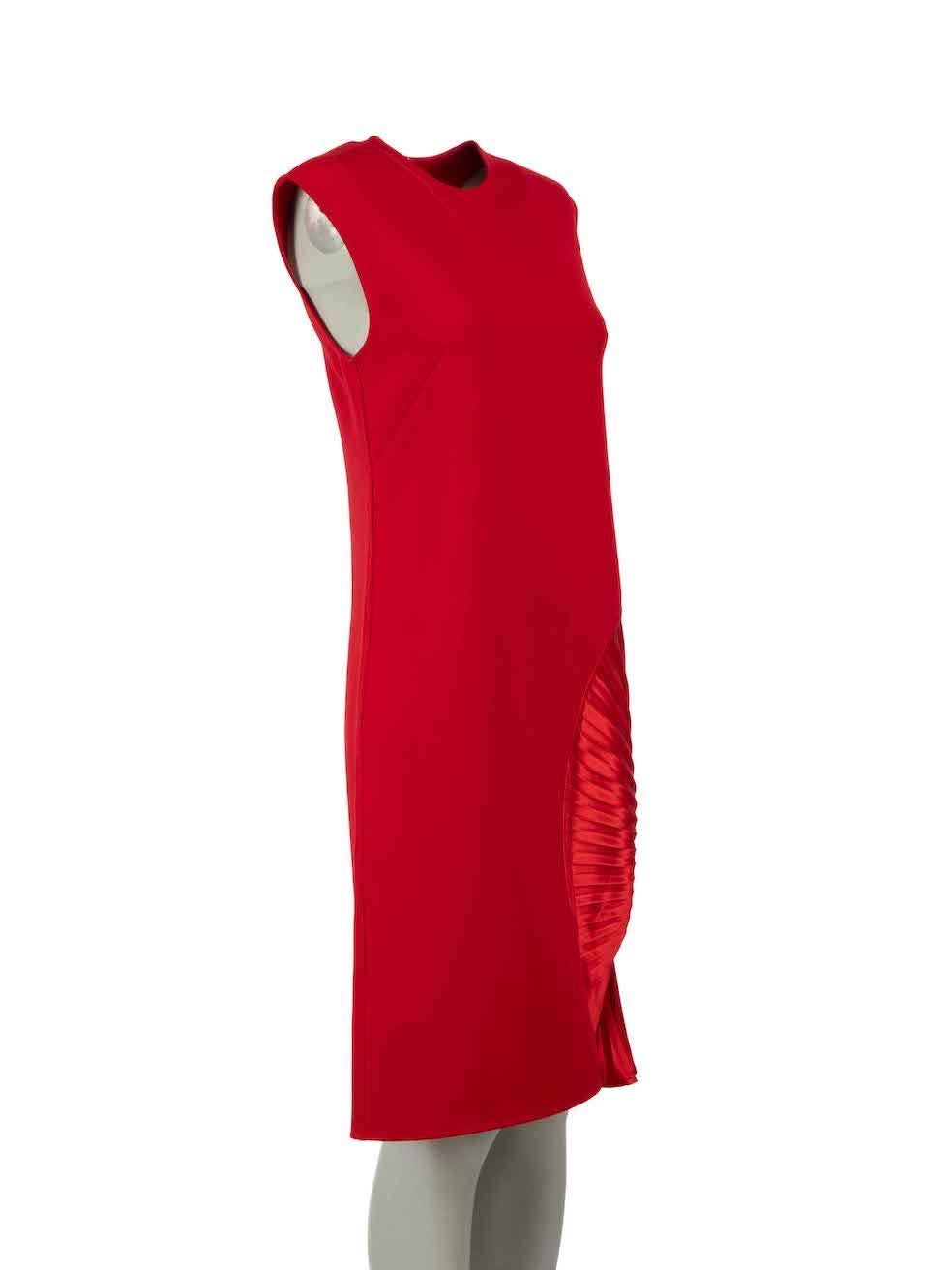 CONDITION is Never worn, with tags. No visible wear to dress is evident on this new Victoria Beckham designer resale item.
 
Details
Red
Synthetic
Dress
Pleated panel detail
Sleeveless
Round neck
Knee length
Back zip and hook fastening
 
Made in