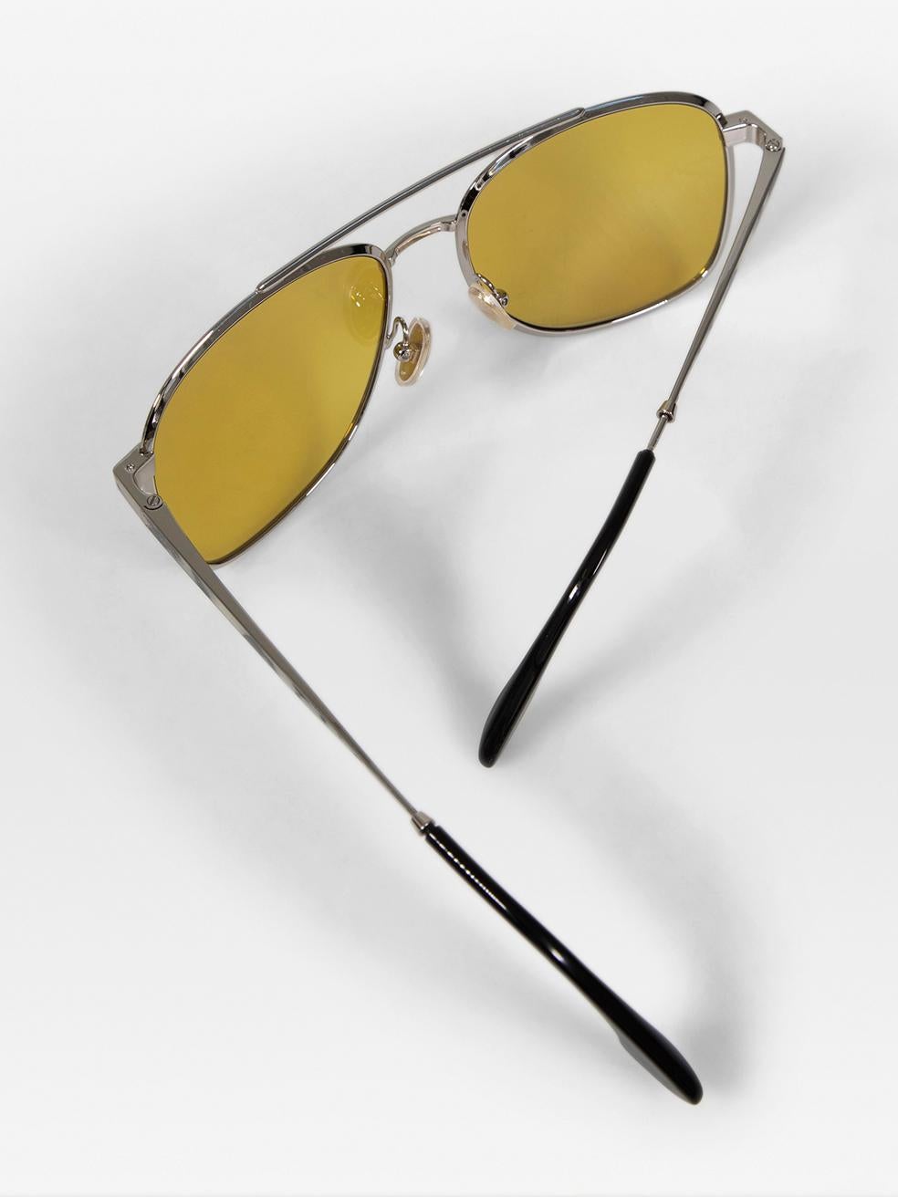 Victoria Beckham Silver Navigator Tinted Sunglasses For Sale 2