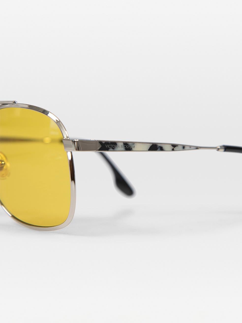 Victoria Beckham Silver Navigator Tinted Sunglasses For Sale 3