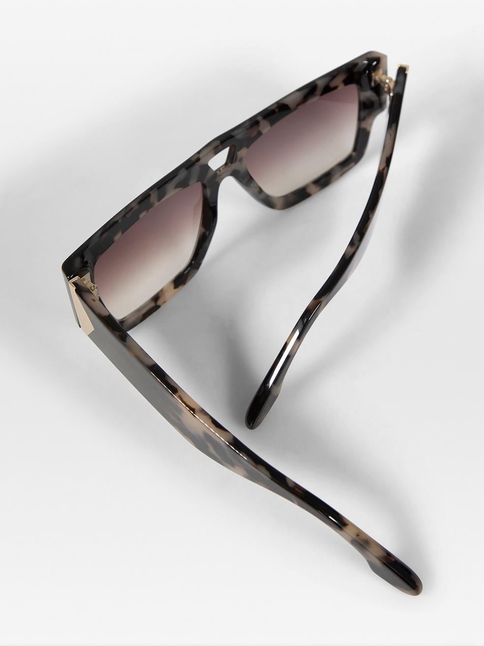Victoria Beckham Vintage Grey Havana Square Sunglasses For Sale 3