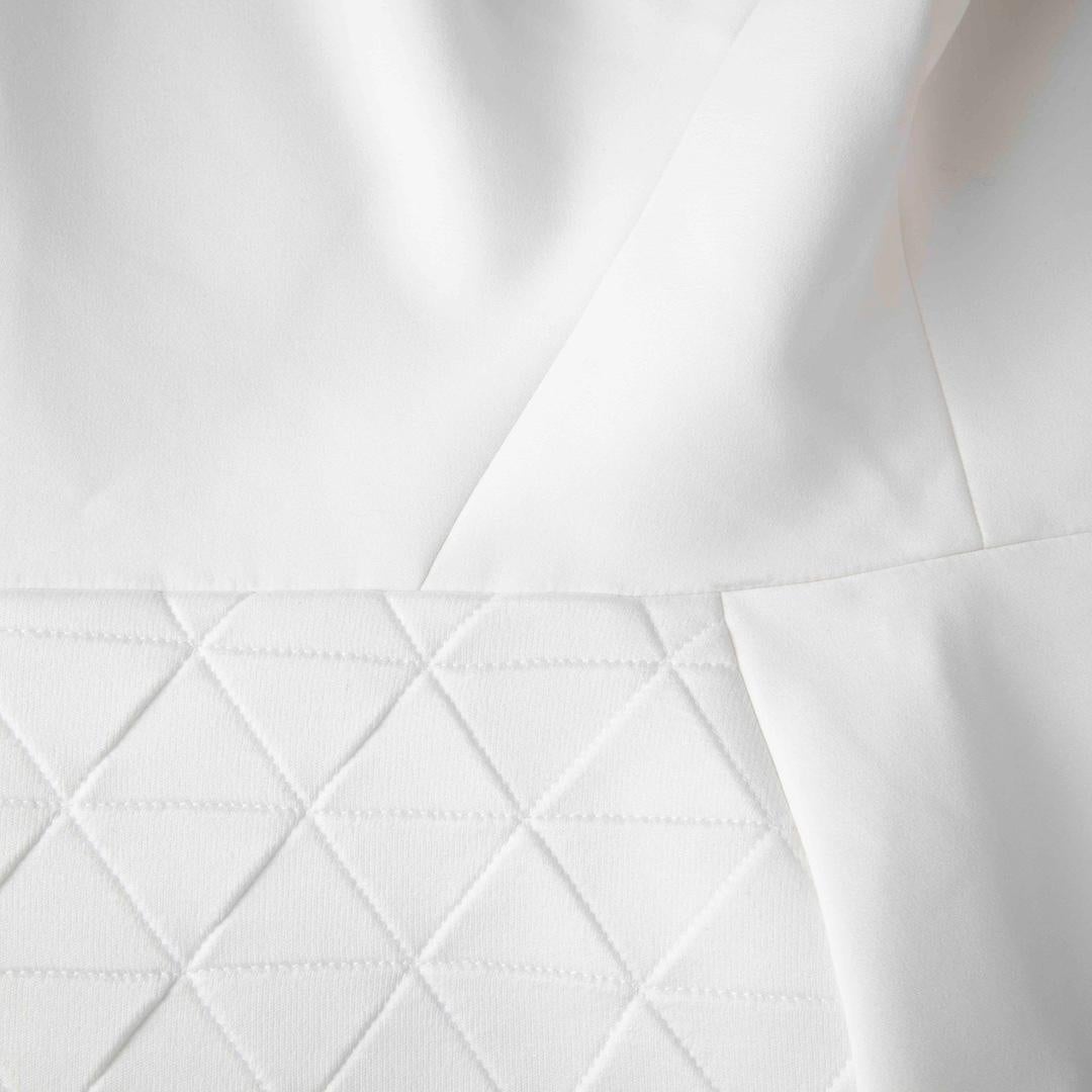 Blanc Victoria Beckham - Robe blanche à motifs géométriques, taille M en vente