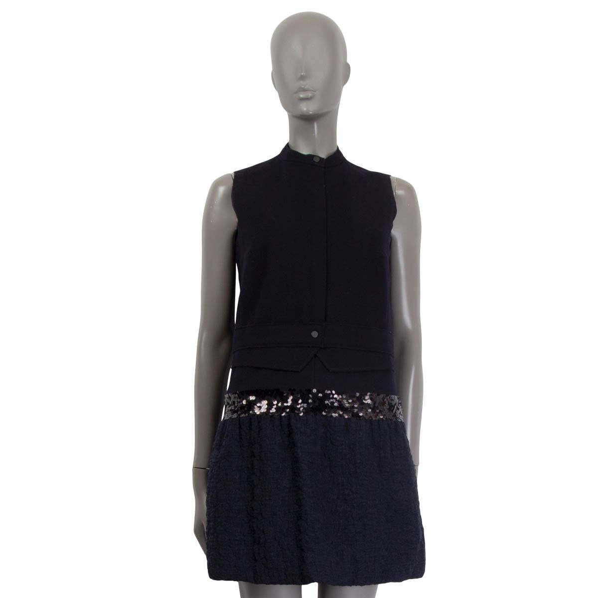 VICTORIA BECKHMA SEQUIN DROP WAIST Kleid aus schwarzer und marineblauer Wolle, 10 S (Schwarz) im Angebot