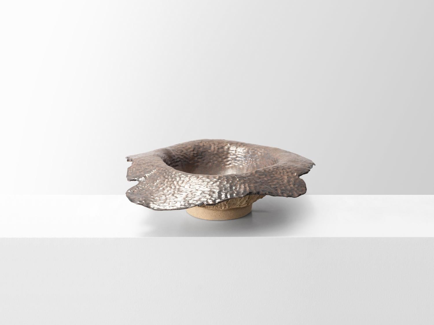 Trish DeMasi.
Victoria Bowl, 2022.
Metallic glazed speckled stoneware.
Measures: 5.25 x 21 x 20 in