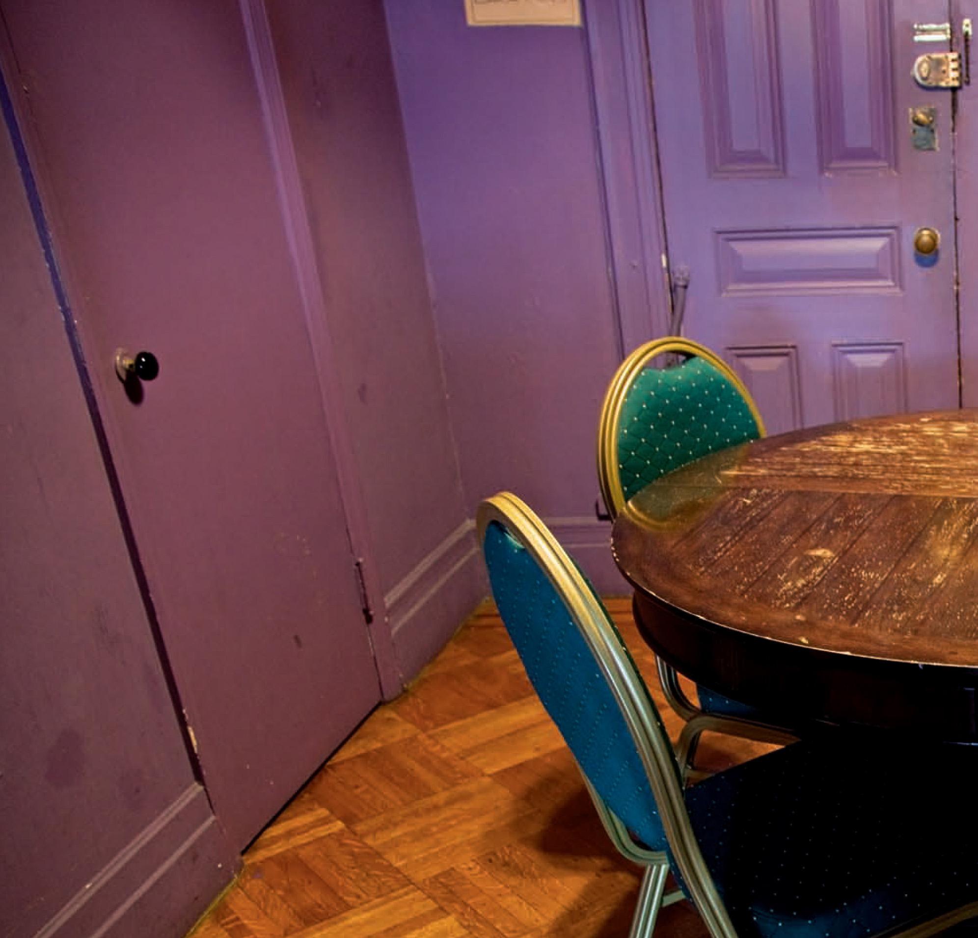 Hotel Chelsea, Nueva York. Quinta planta, Sur - Photograph de Victoria Cohen