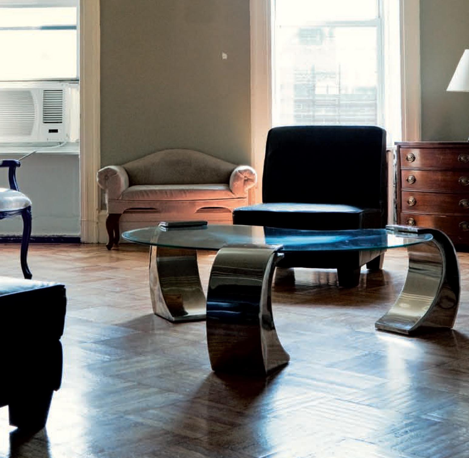 Hotel Chelsea, New York. Room 524 - Contemporary Photograph by Victoria Cohen