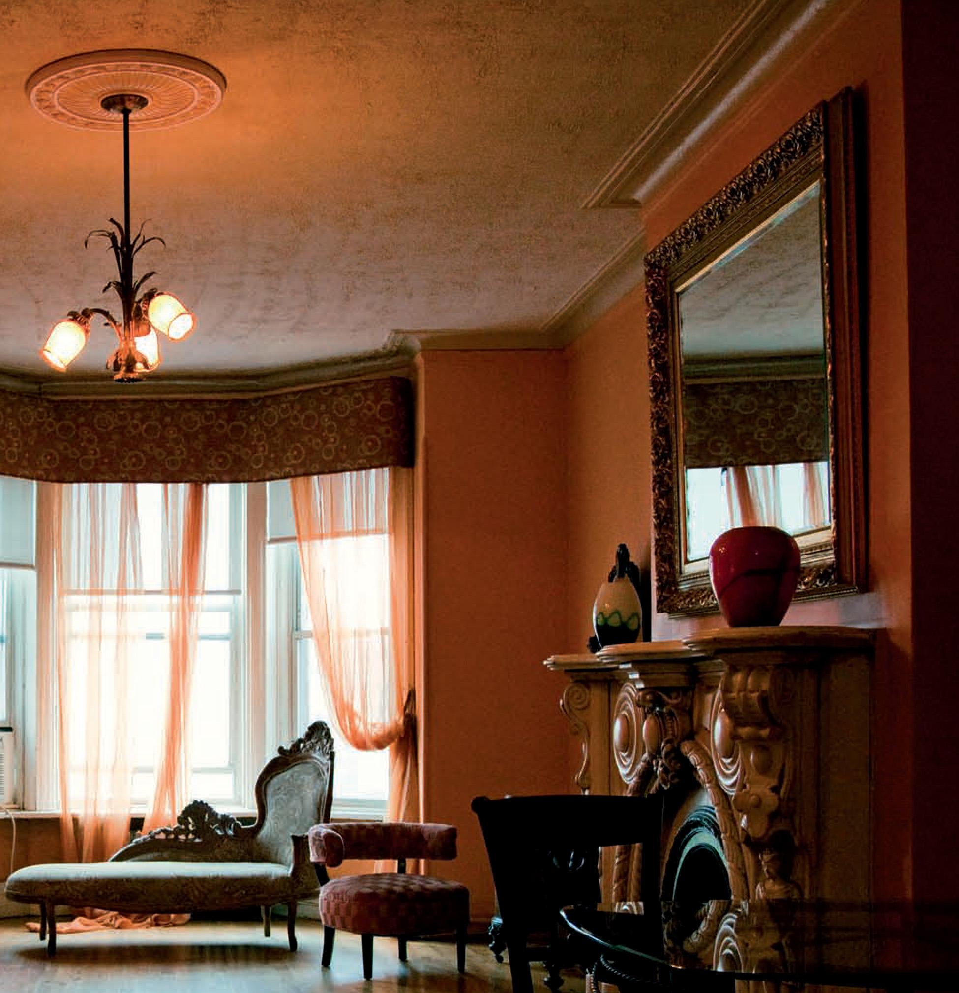 Hotel Chelsea, New York. Raum 822 (Zeitgenössisch), Photograph, von Victoria Cohen