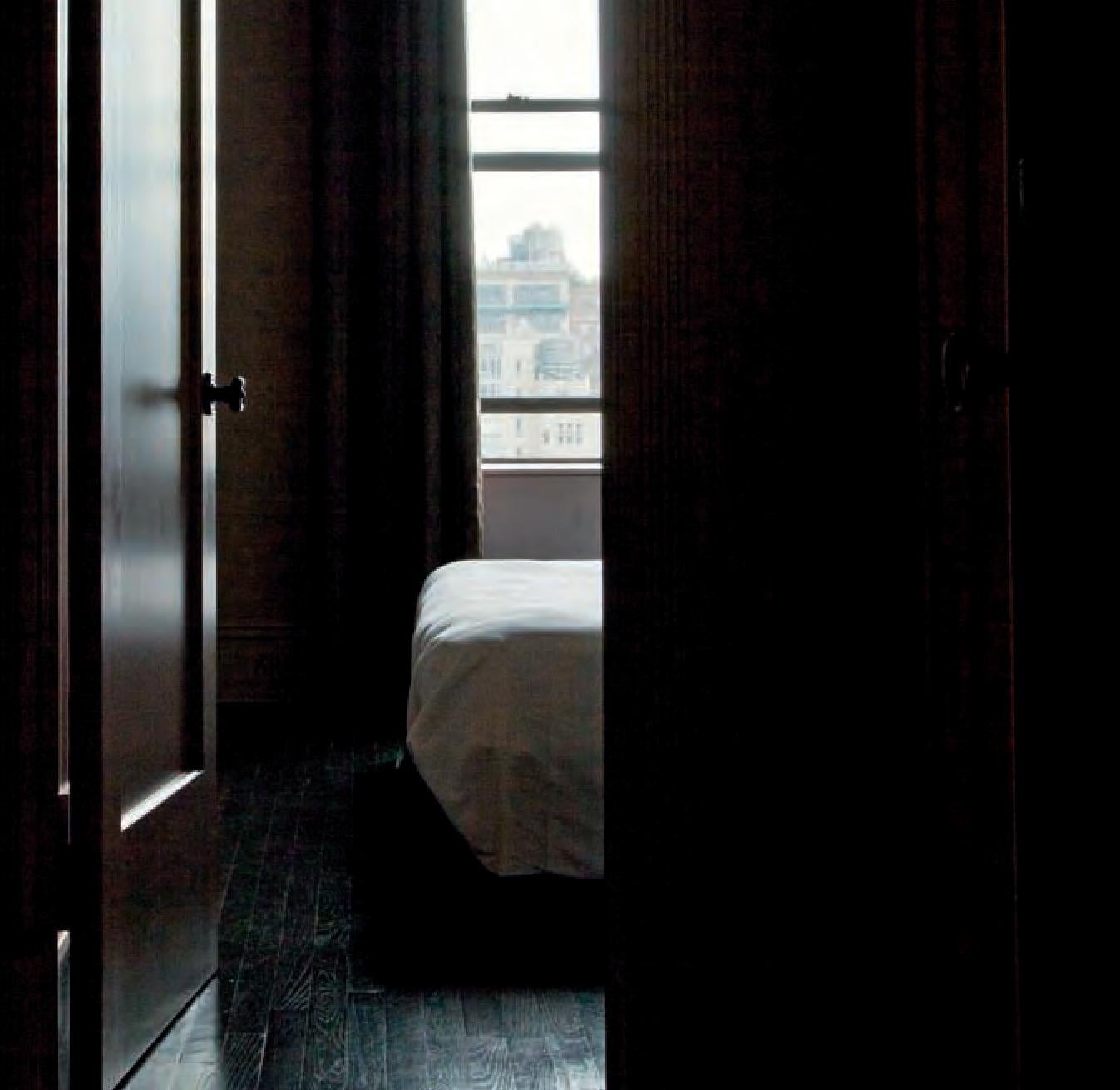 Hotel Chelsea, New York. Zehnth Floor, Süden (Zeitgenössisch), Photograph, von Victoria Cohen
