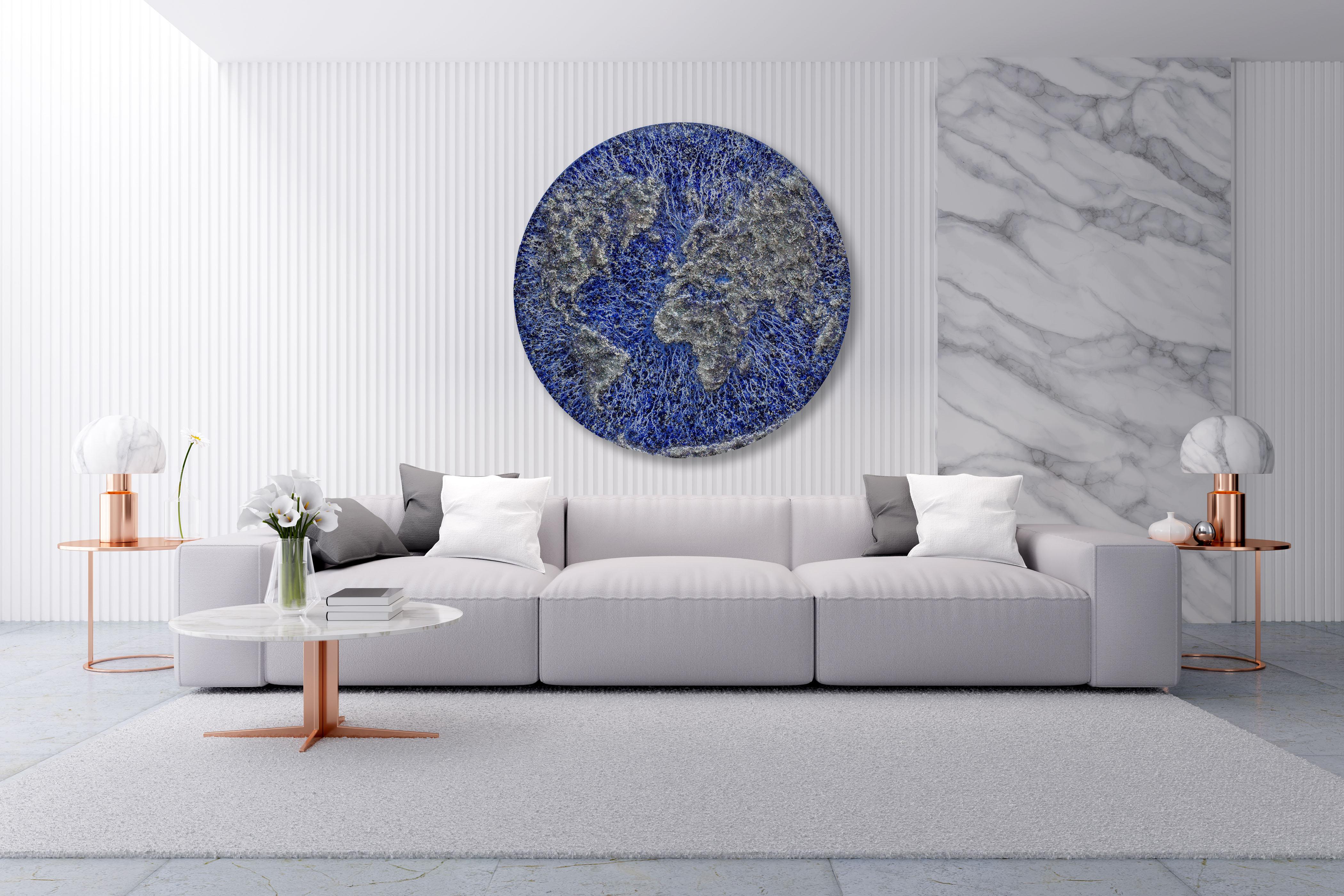 The World-XXXVII, Techniques mixtes sur toile en vente 1