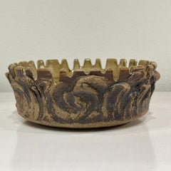 Victoria Littlejohn California Pottery  Ciotola in ceramica dentellata, 1960 ca