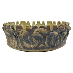 Victoria Littlejohn California Pottery  Notched Ceramic Bowl, ca 1960s