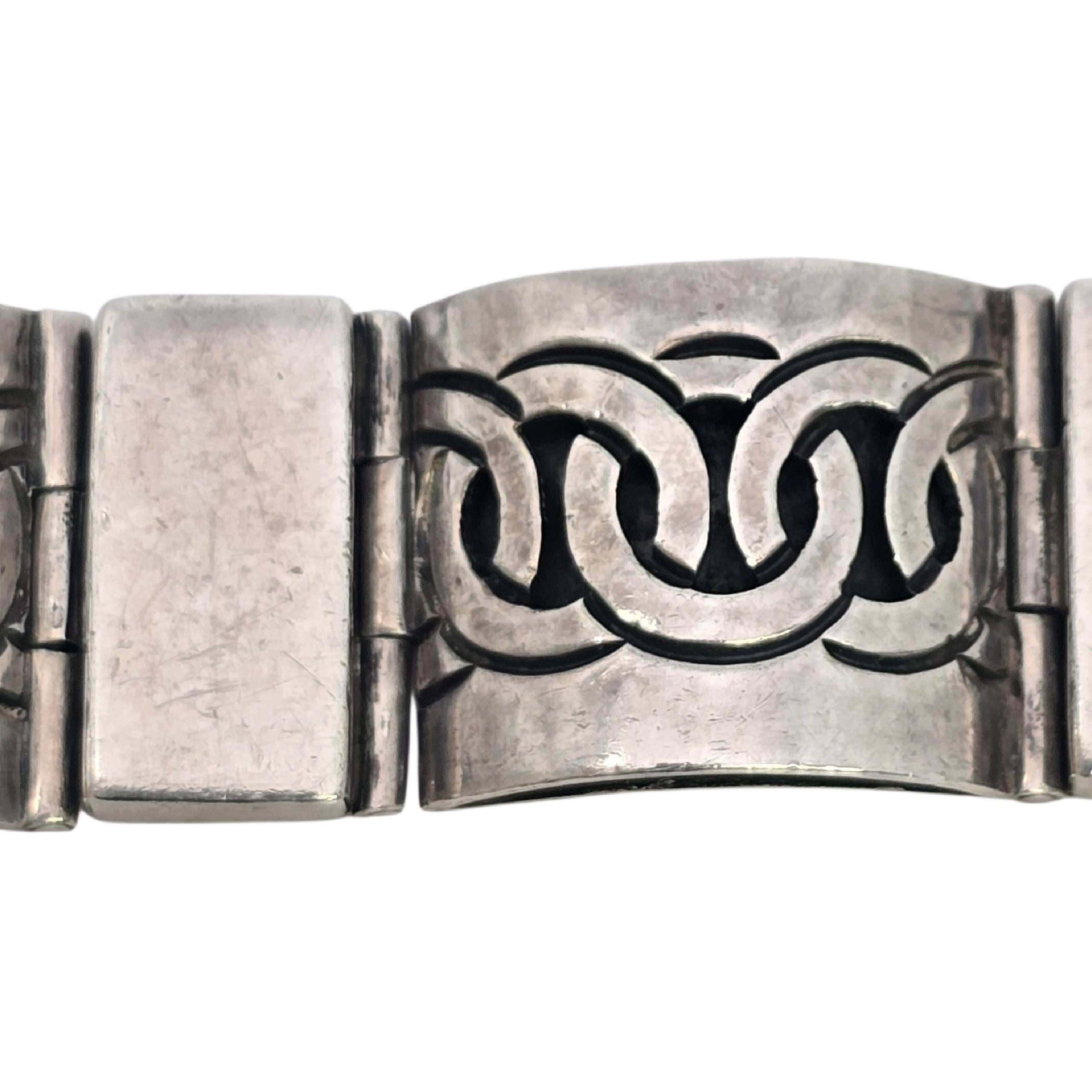 Victoria Mexico Sterling Silver Pattern 62 Panel Bracelet #22836 For Sale 1