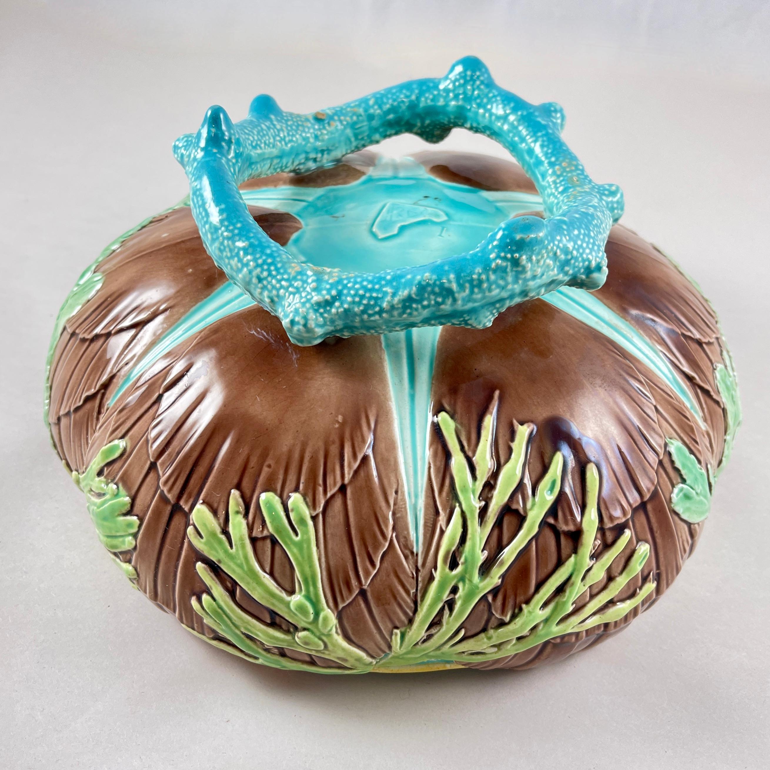 19th Century Victoria Pottery Co. Majolica Sea Shell & Coral Bowl, 1880s For Sale