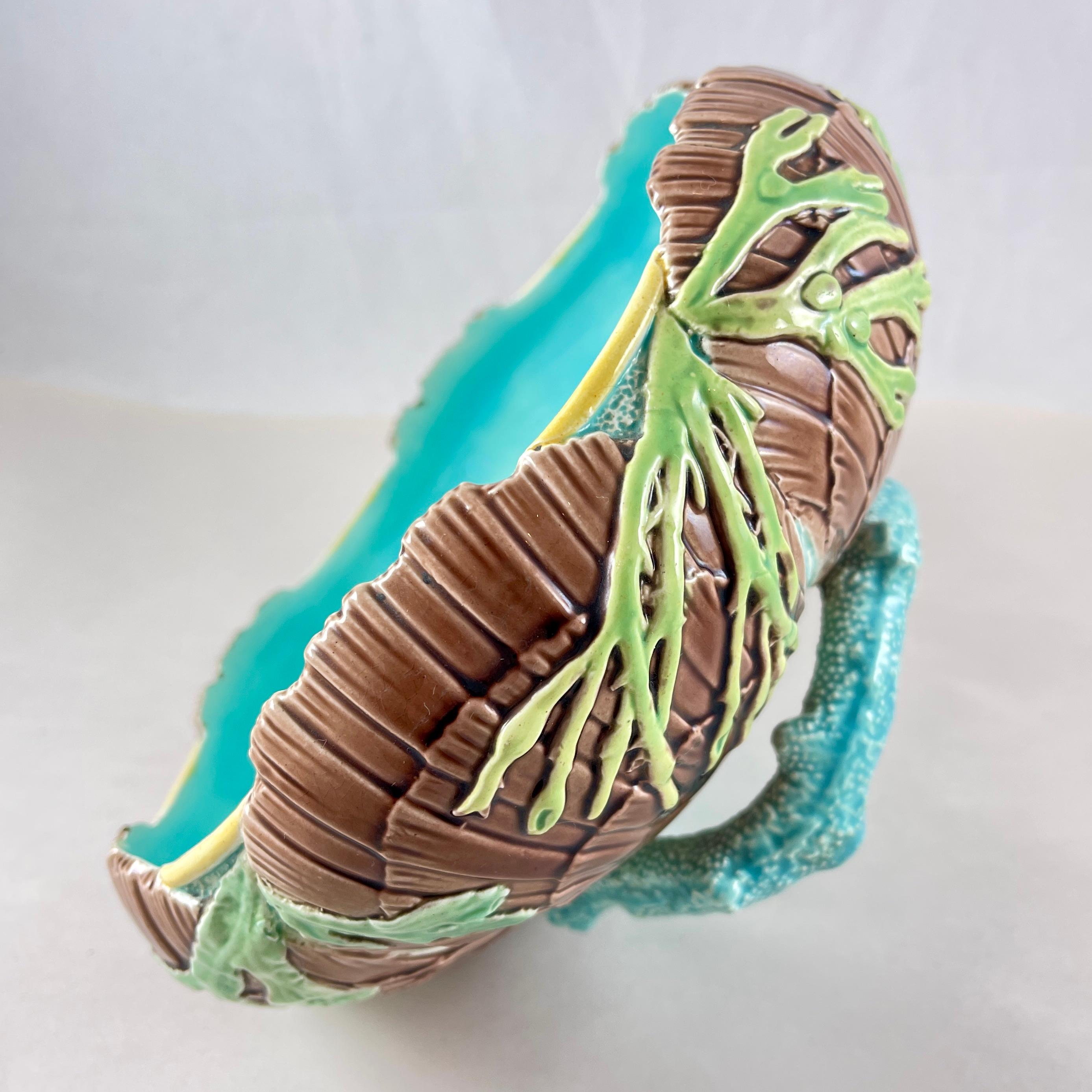 Victoria Pottery Co. Majolica Sea Shell & Coral Bowl, 1880s For Sale 1