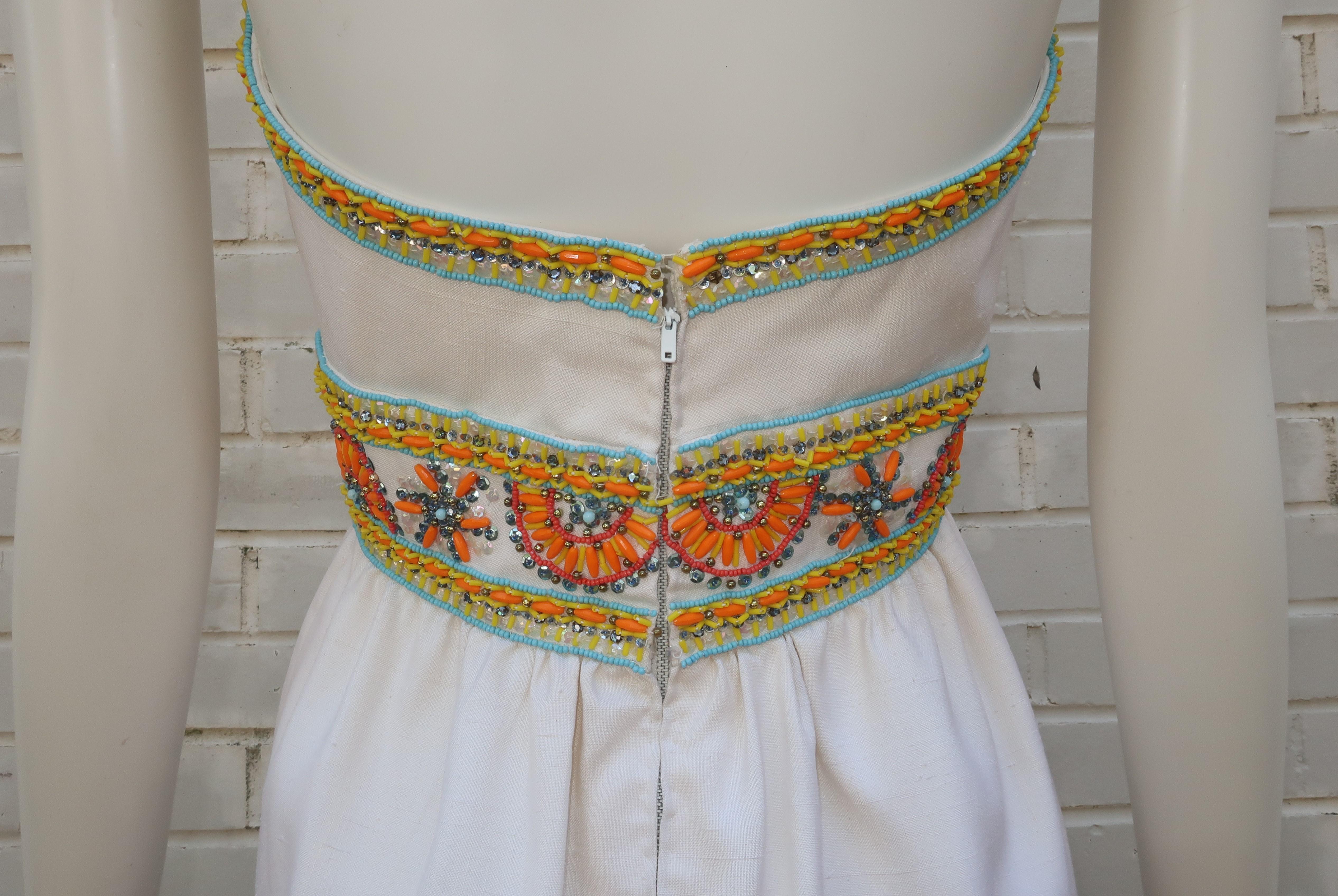 VICTORIA ROYAL - Robe dos nu en soie perlée avec veste, années 1960 en vente 6