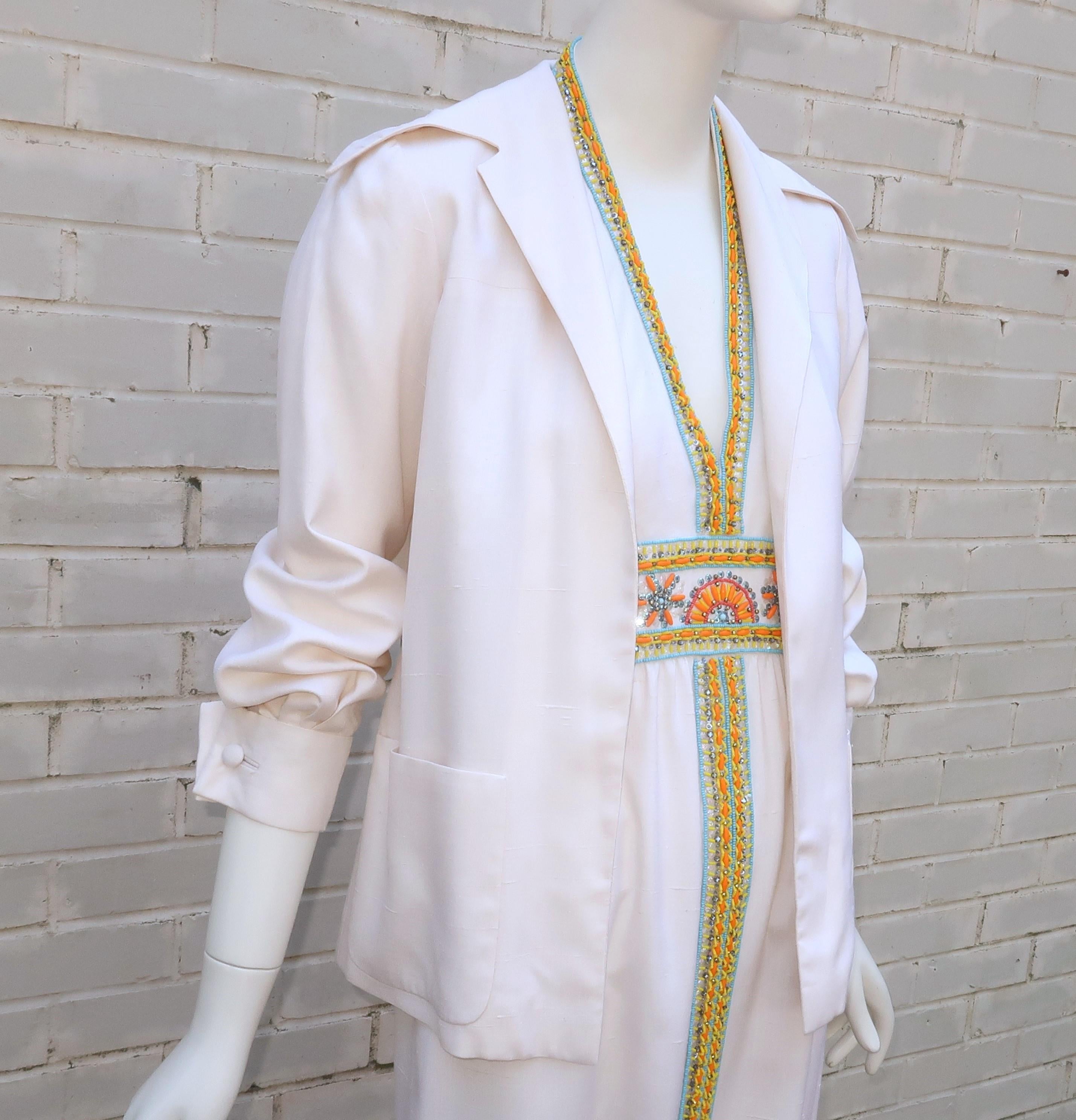 Gris VICTORIA ROYAL - Robe dos nu en soie perlée avec veste, années 1960 en vente