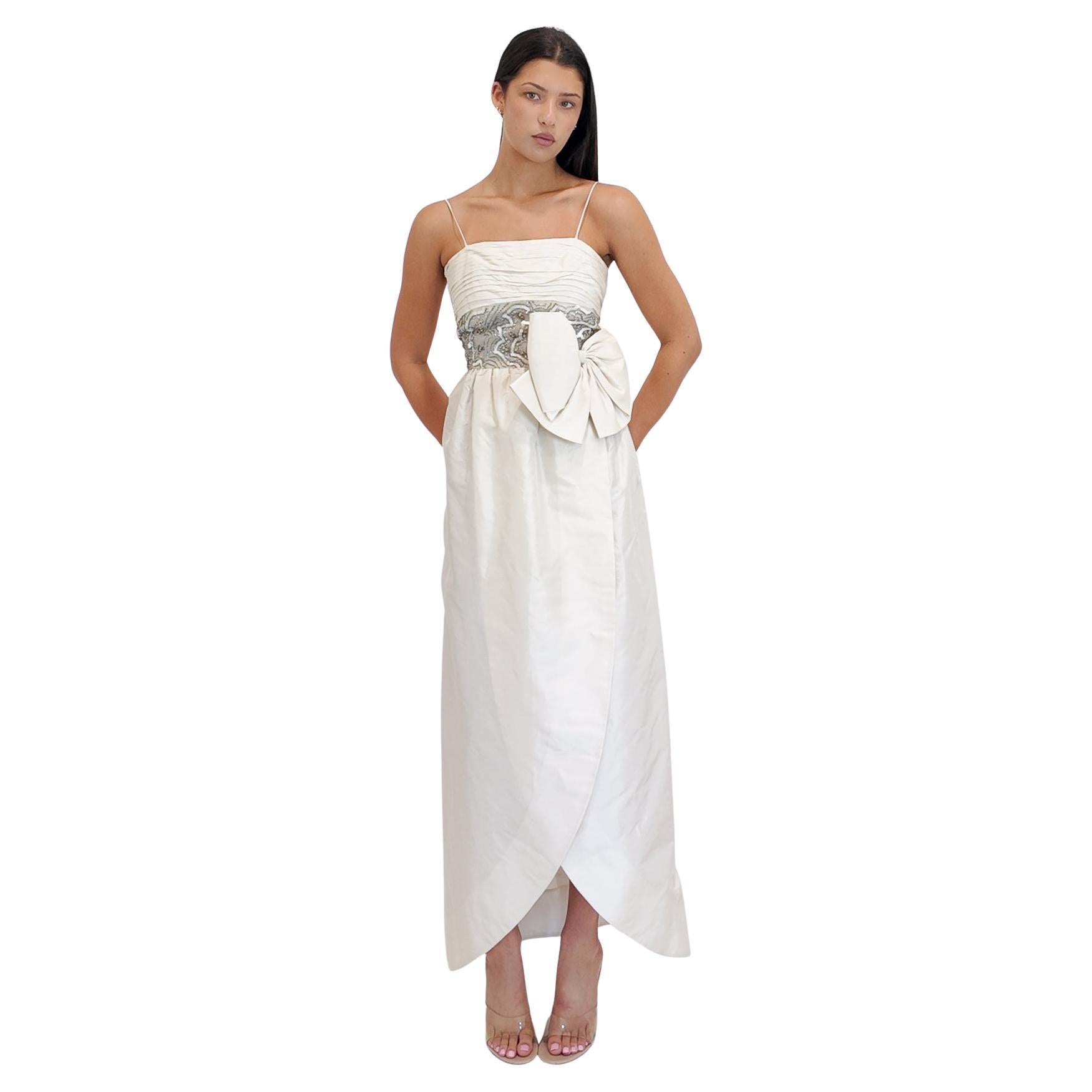Victoria Royal Elfenbein Tulpe Stil Perlen Mieder Kleid mit Schleife Detail