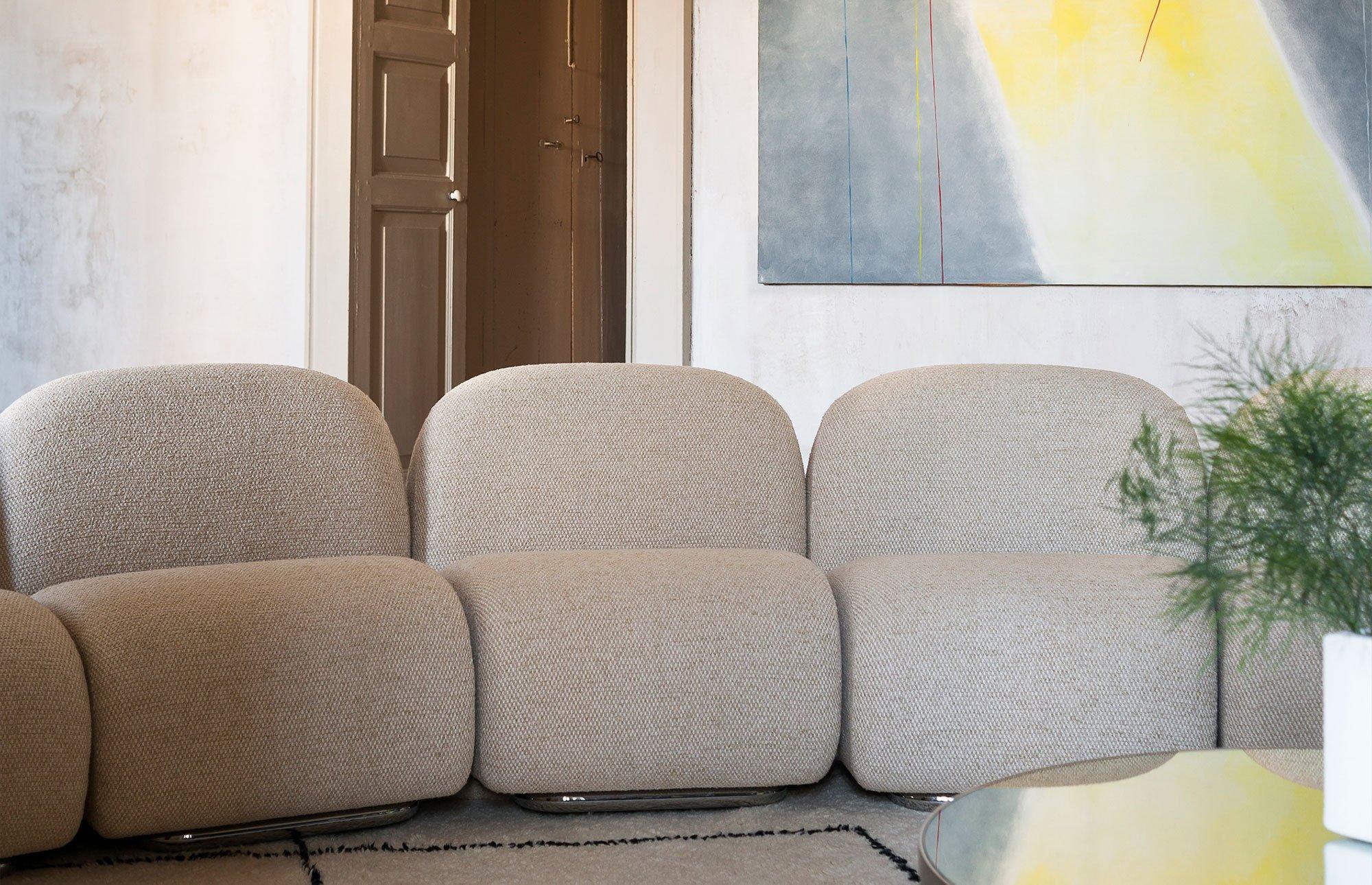 Victoria Sofa
Design by David/Nicolas

Victoria is a flexible modular system from Tacchini, designed by the Lebanese duo David/Nicolas, which offers endless possibilities of composition. Armchairs, corner elements, chaise longues, ottomans, and