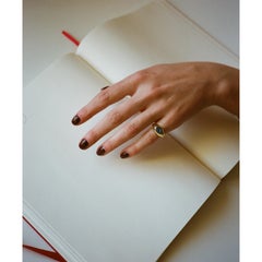 Victoria Strigini: Ancient Roman Lion Chevalière Ring in 18k Gold and Agate