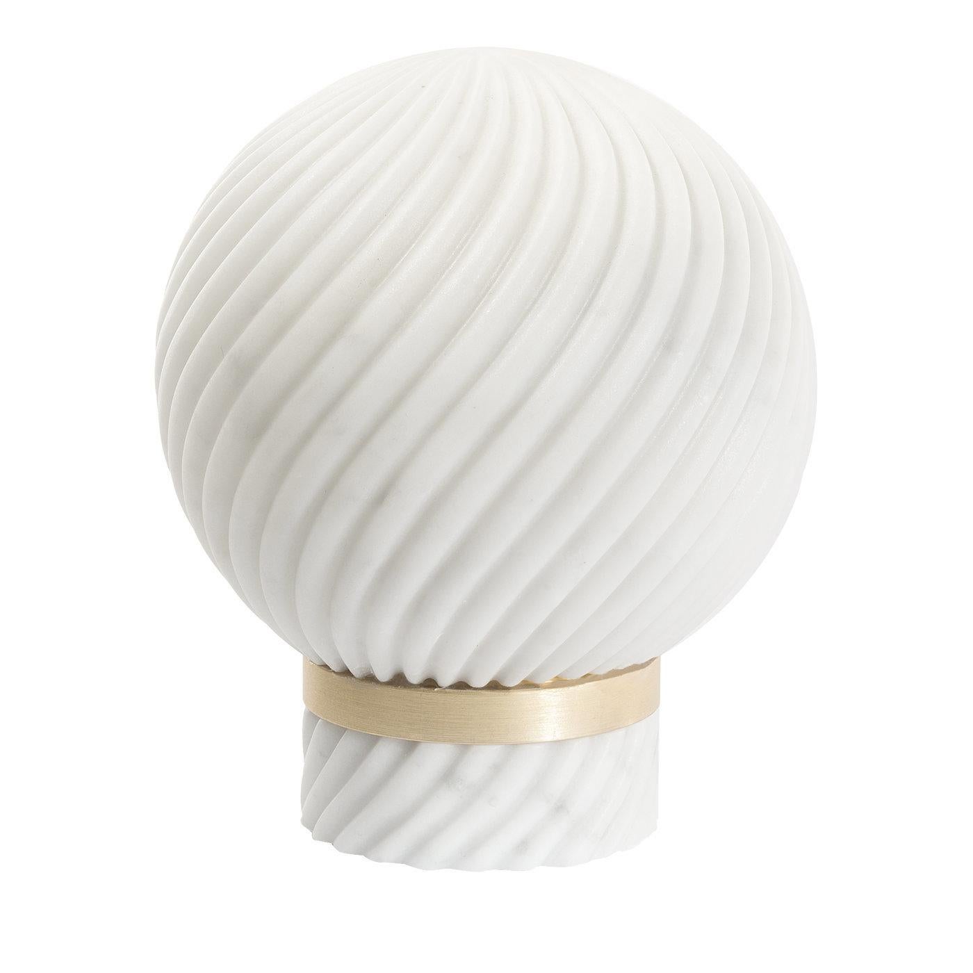 Viktorianische Tischlampe von Bethan Gray im Zustand „Neu“ im Angebot in Milan, IT