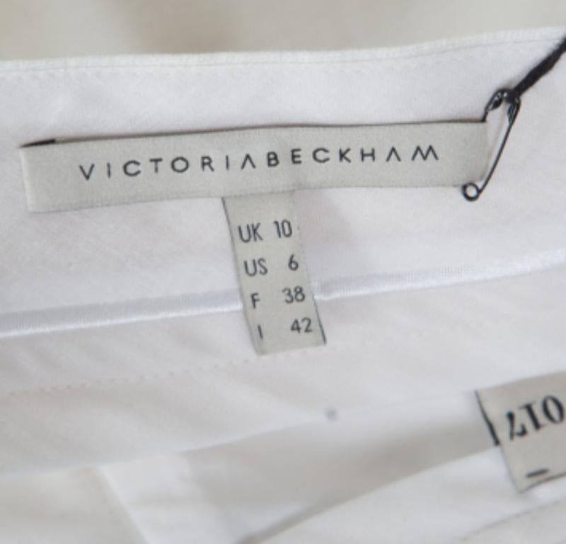 Victoria Victoria Beckham Mini jupe à ourlet volanté en toile crème M. Bon état - En vente à Dubai, Al Qouz 2