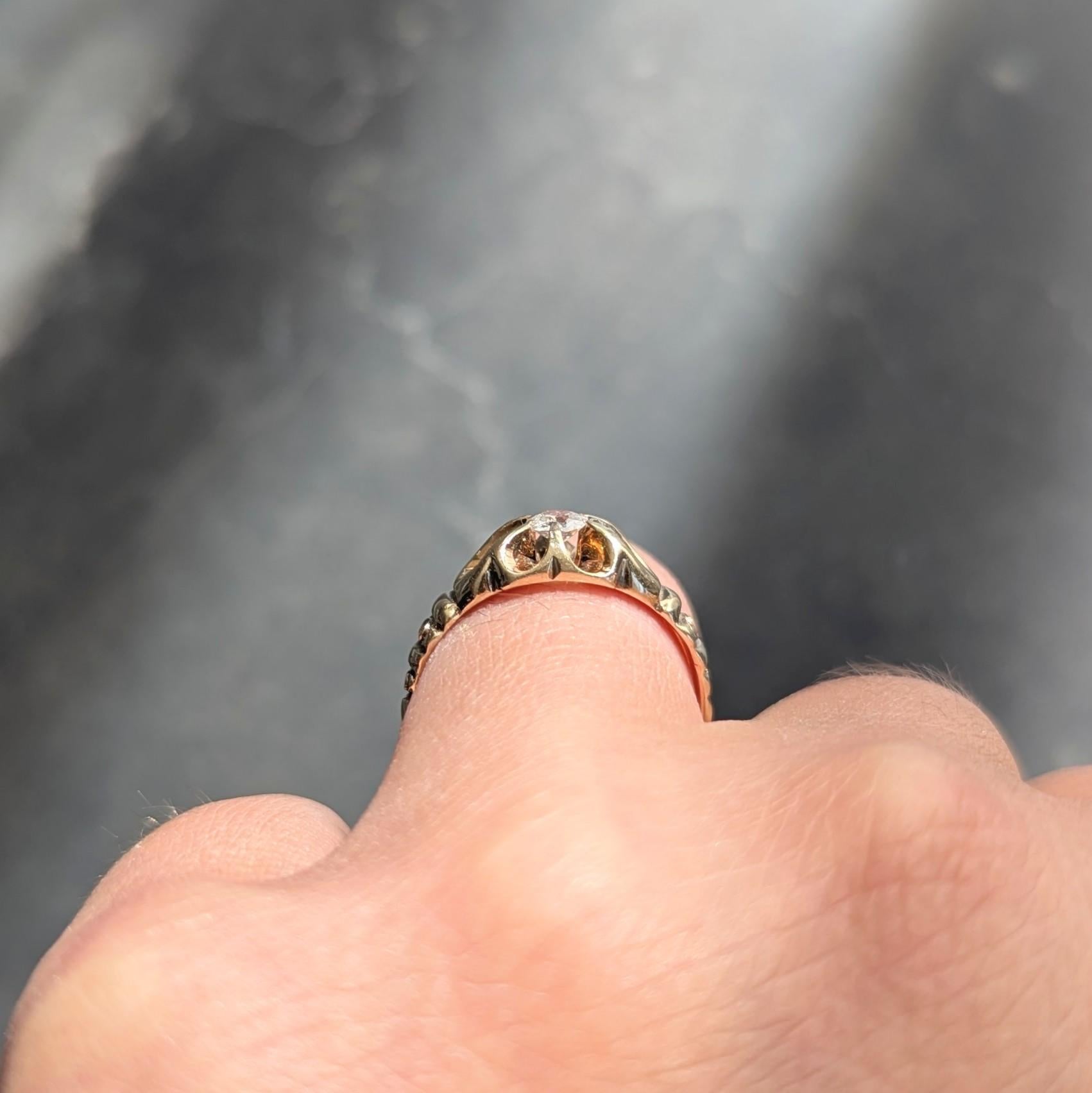 Anello di fidanzamento vittoriano in oro giallo antico Belcher da 0,15 CTW 14 carati in vendita 2