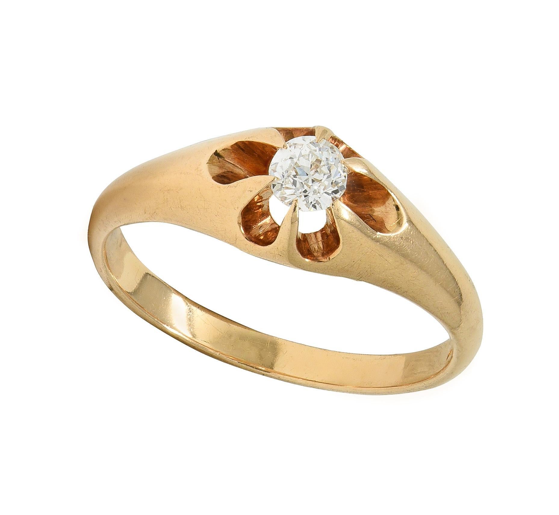 Victorian 0.18 CT Old Mine Cut Diamond 14K Gold Antique Belcher Engagement Ring en vente 2