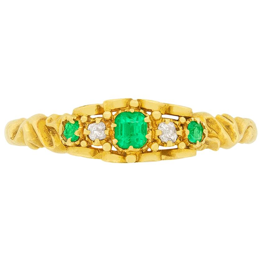 Victorian 0.21 Carat Emerald and Diamond Ring, circa 1880s