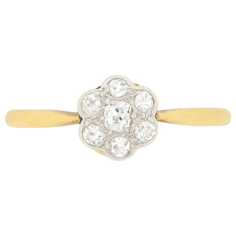 Victorian 0.40 Carat Diamond Daisy Cluster Ring, circa 1900s For Sale