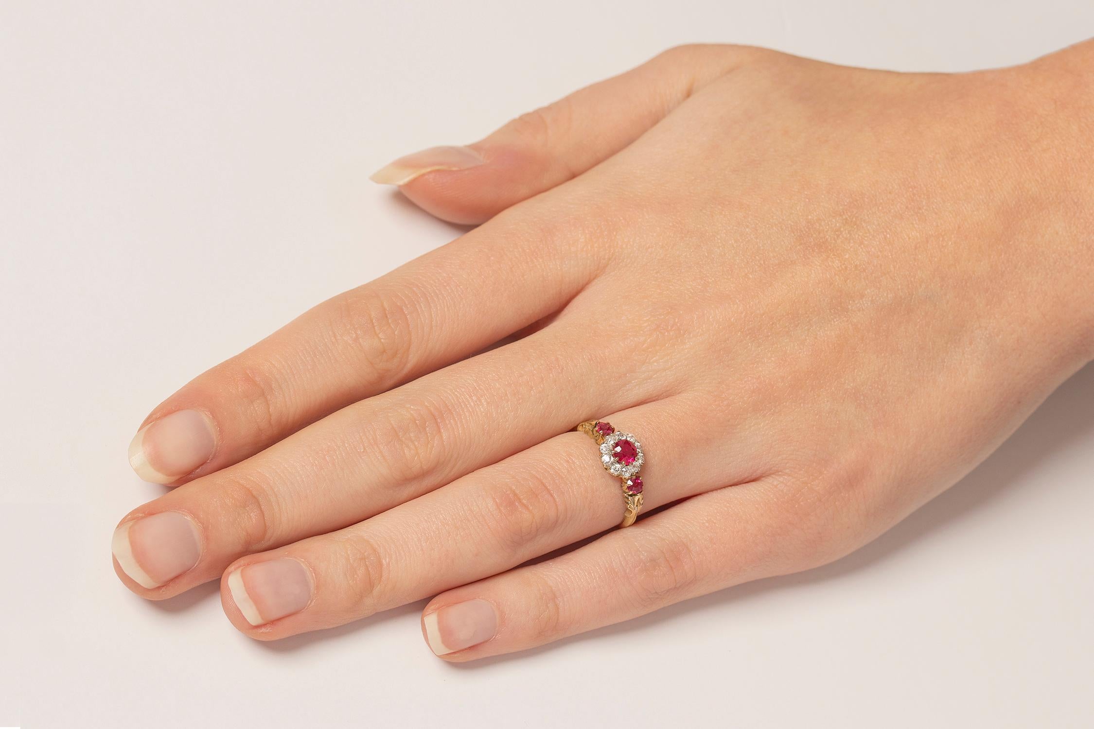 Victorian 0.40 Carat Burmese Ruby and Diamond Ring, circa 1880s For Sale 1