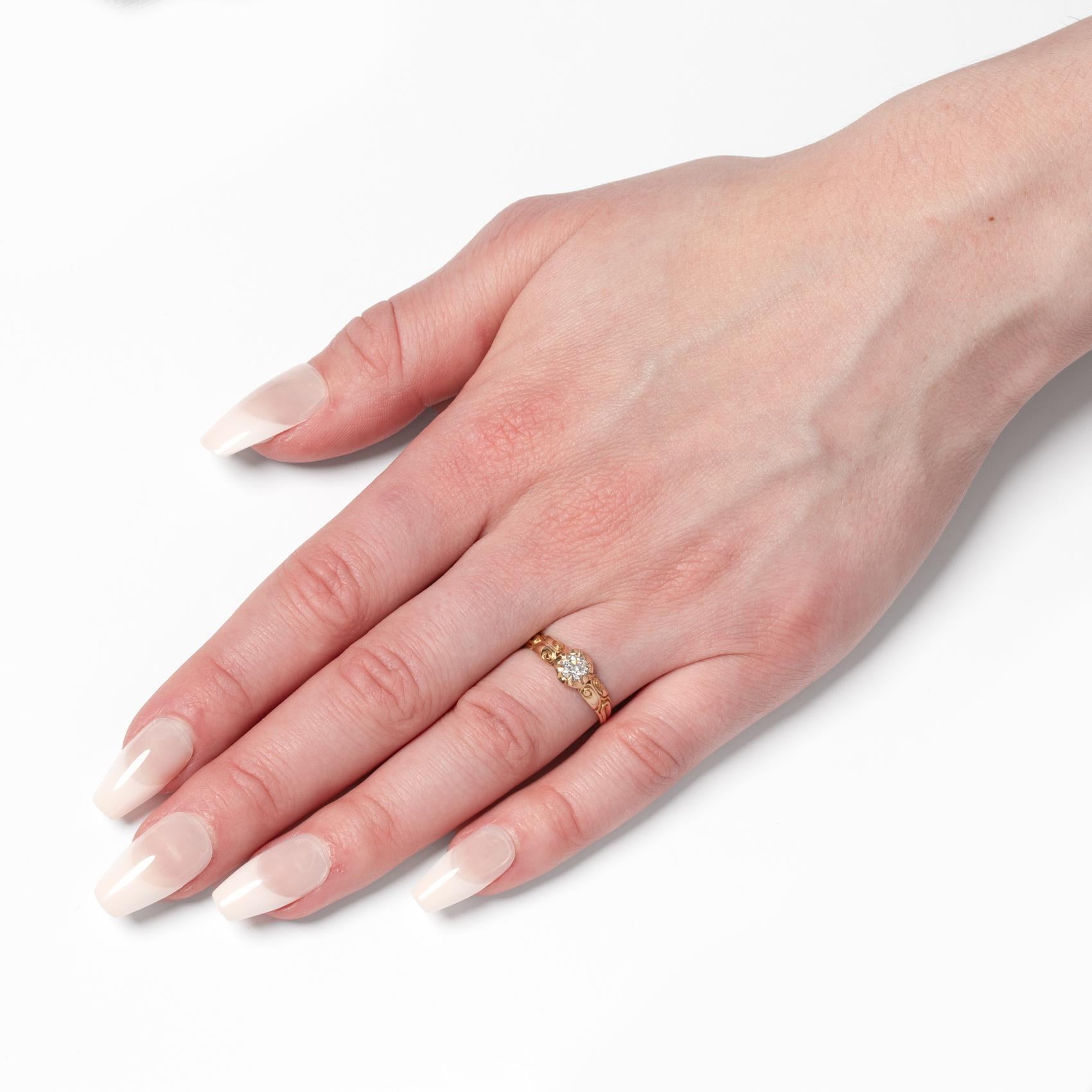Women's or Men's Victorian 0.40ct Diamond Solitaire Ring, c.1880s For Sale