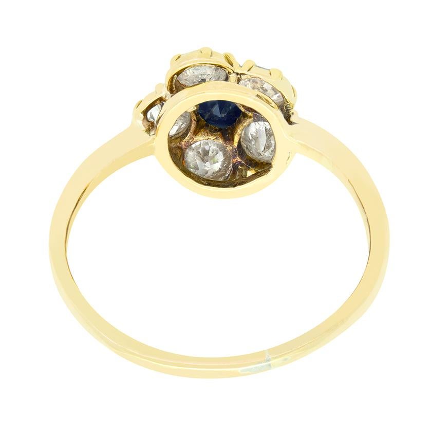 Viktorianischer Cluster-Ring mit 0,40 Karat Saphir und Diamant, ca. 1880er Jahre im Zustand „Gut“ im Angebot in London, GB