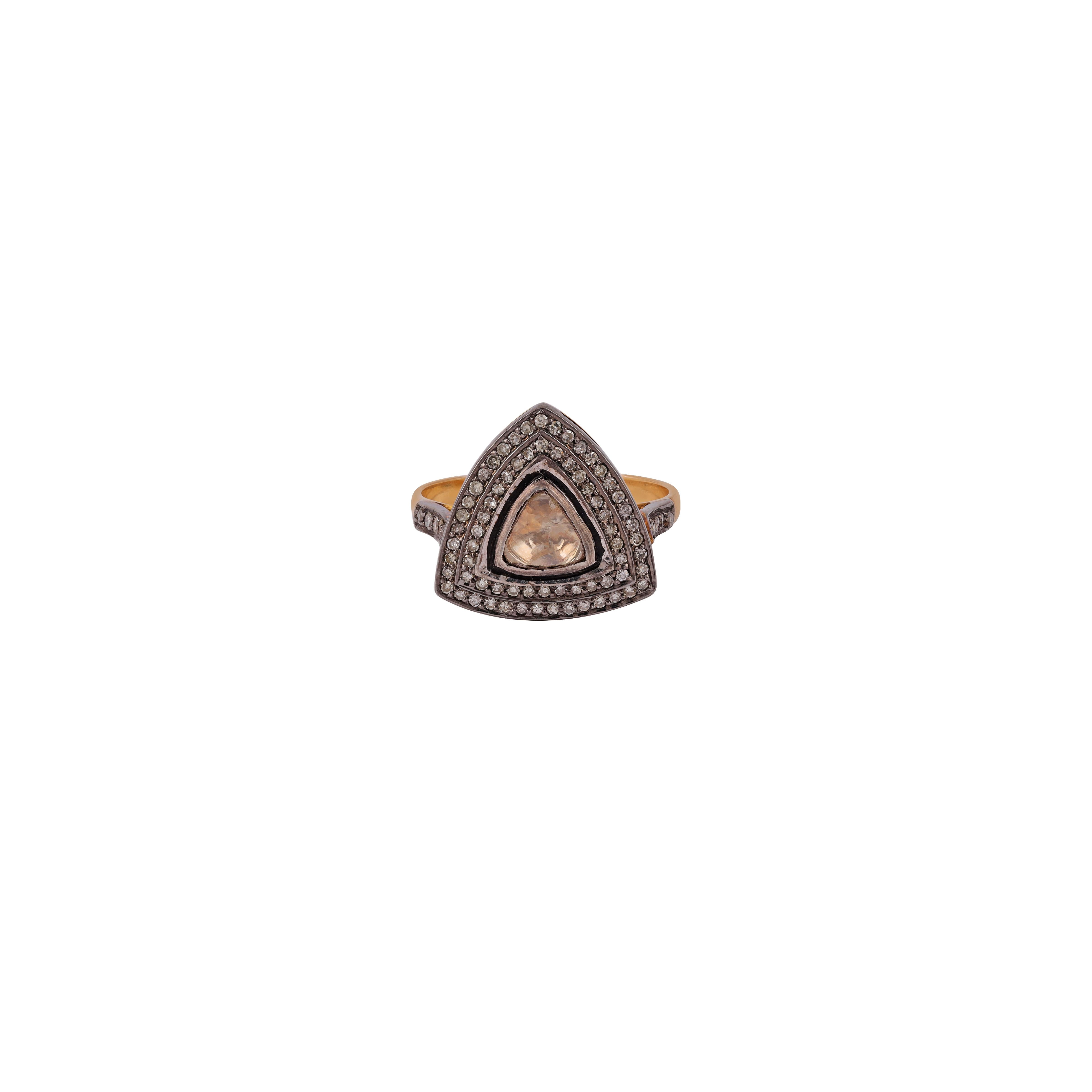 Magnifique maison victorienne  0.44 Carats Antique Cut Diamond 18k Gold Silver Ring
0,44 carats Diamant taille ancienne 
Or 18k : 1,85
argent : 1,54

Services sur mesure
Le redimensionnement est possible.
Demande de personnalisation