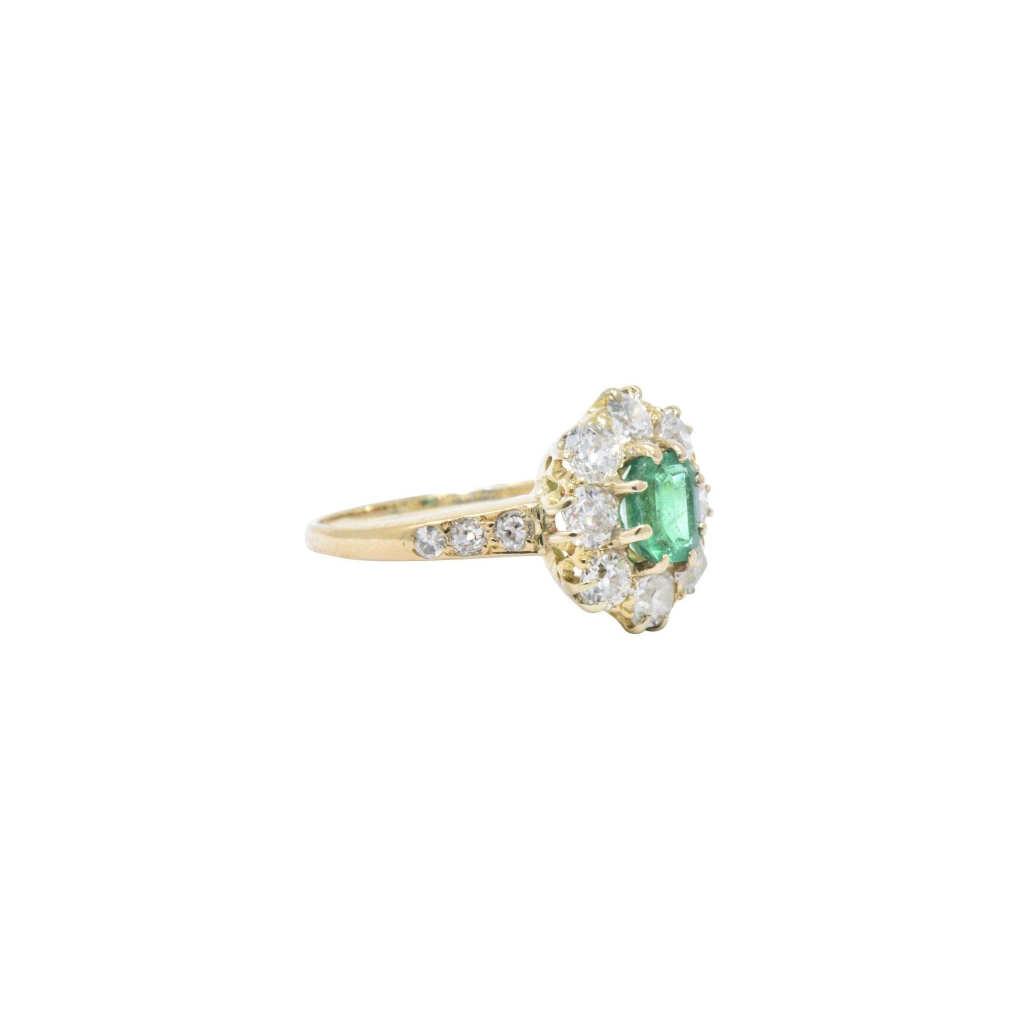 Victorian 1.45 Carats Emerald Diamond 14 Karat Gold Cluster Ring 2