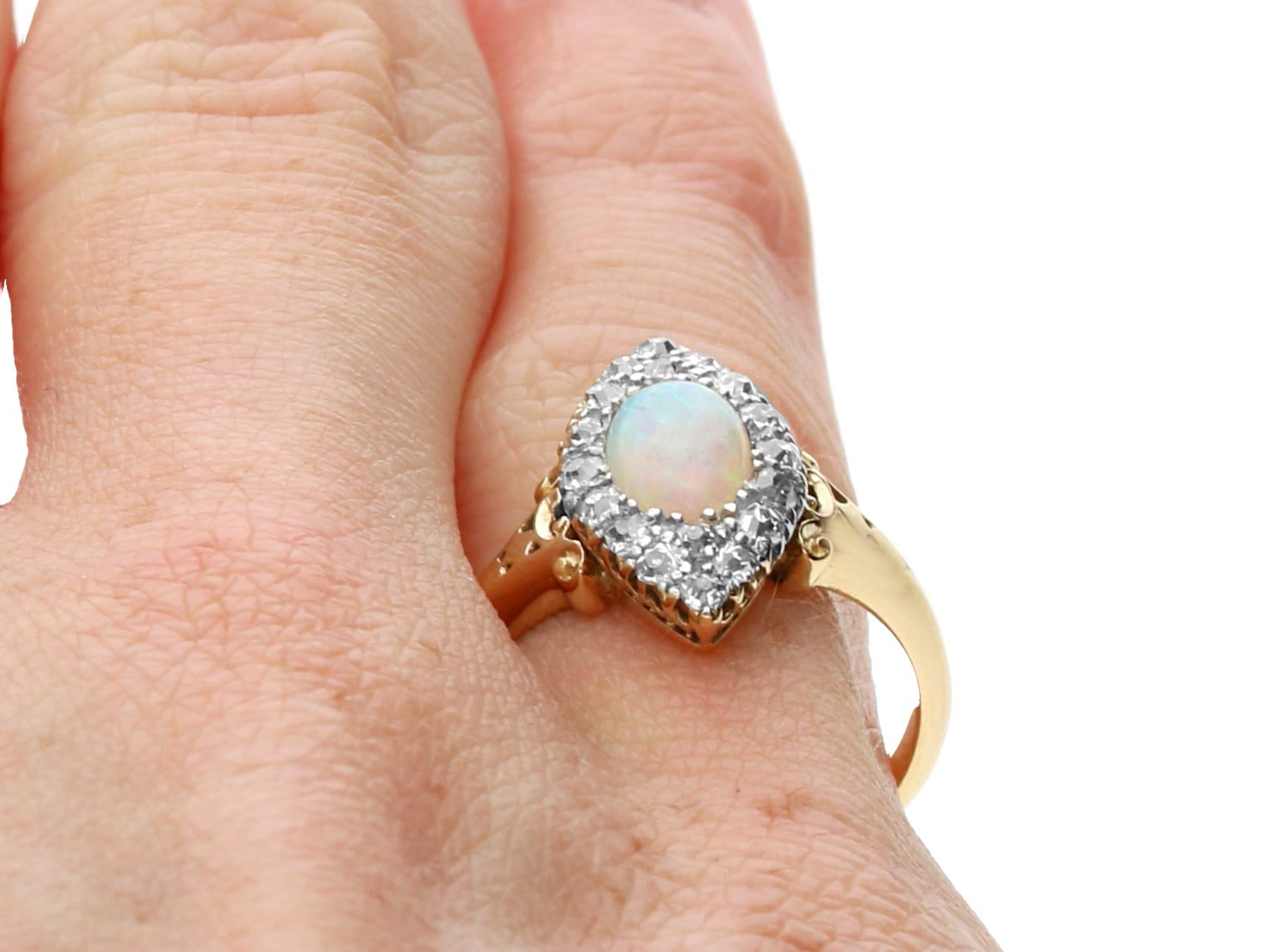 Bague victorienne en or jaune 18 carats avec opale de 0,50 carat et diamants de 0,33 carat en vente 7