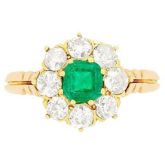 Viktorianischer 0,50ct Smaragd- und Diamant-Cluster-Ring, ca. 1880er Jahre