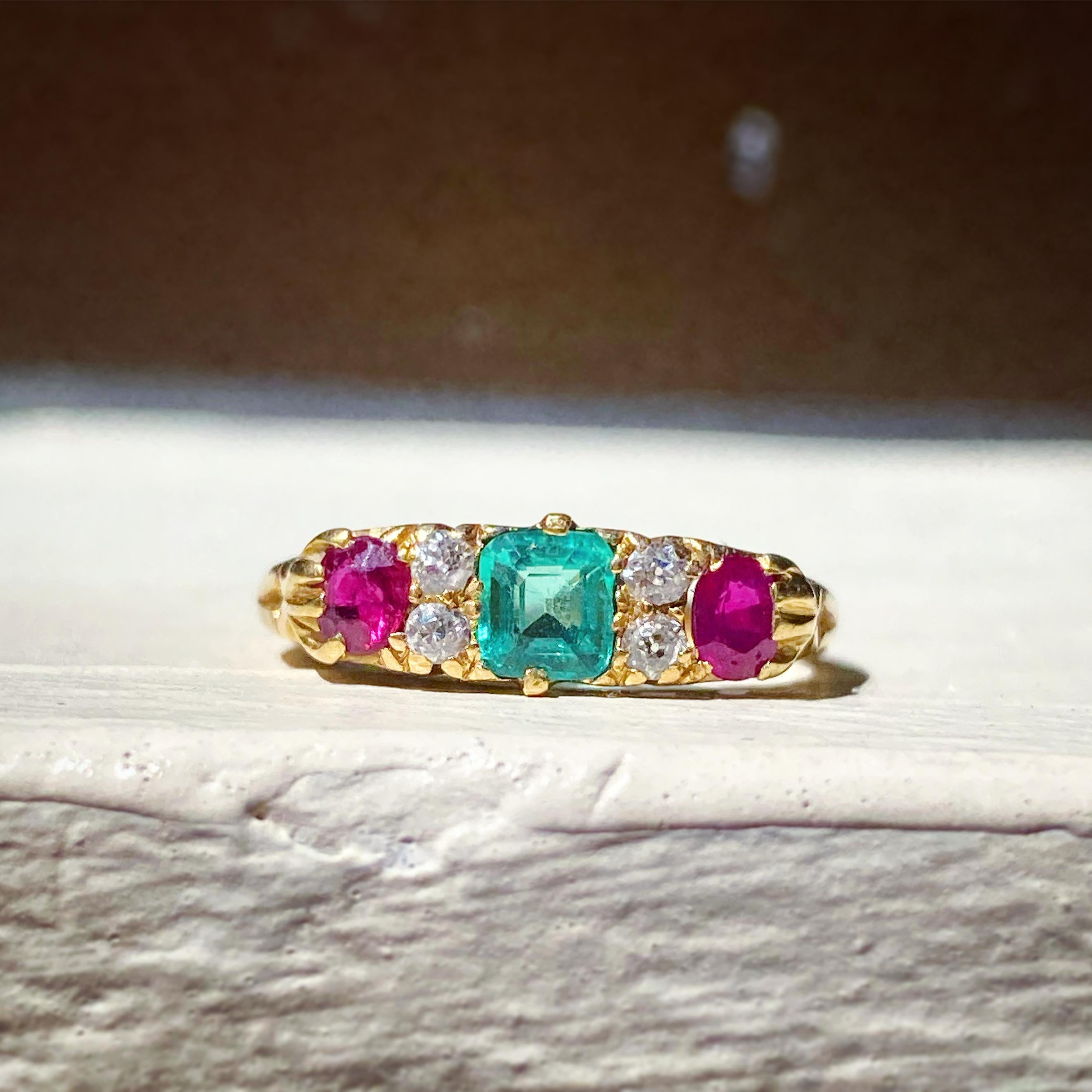 Victorian 0.50ct Emerald, Ruby and Diamond Ring, c.1880s For Sale 2