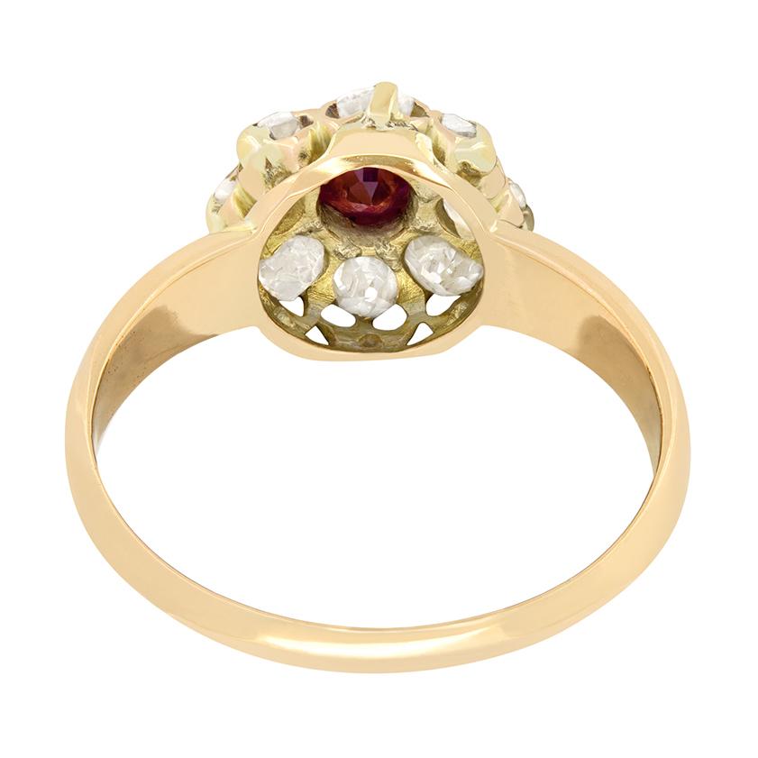 Victorian 0.50ct Ruby and Diamond Cluster Ring, Hallmarked 1885 In Good Condition For Sale In London, GB