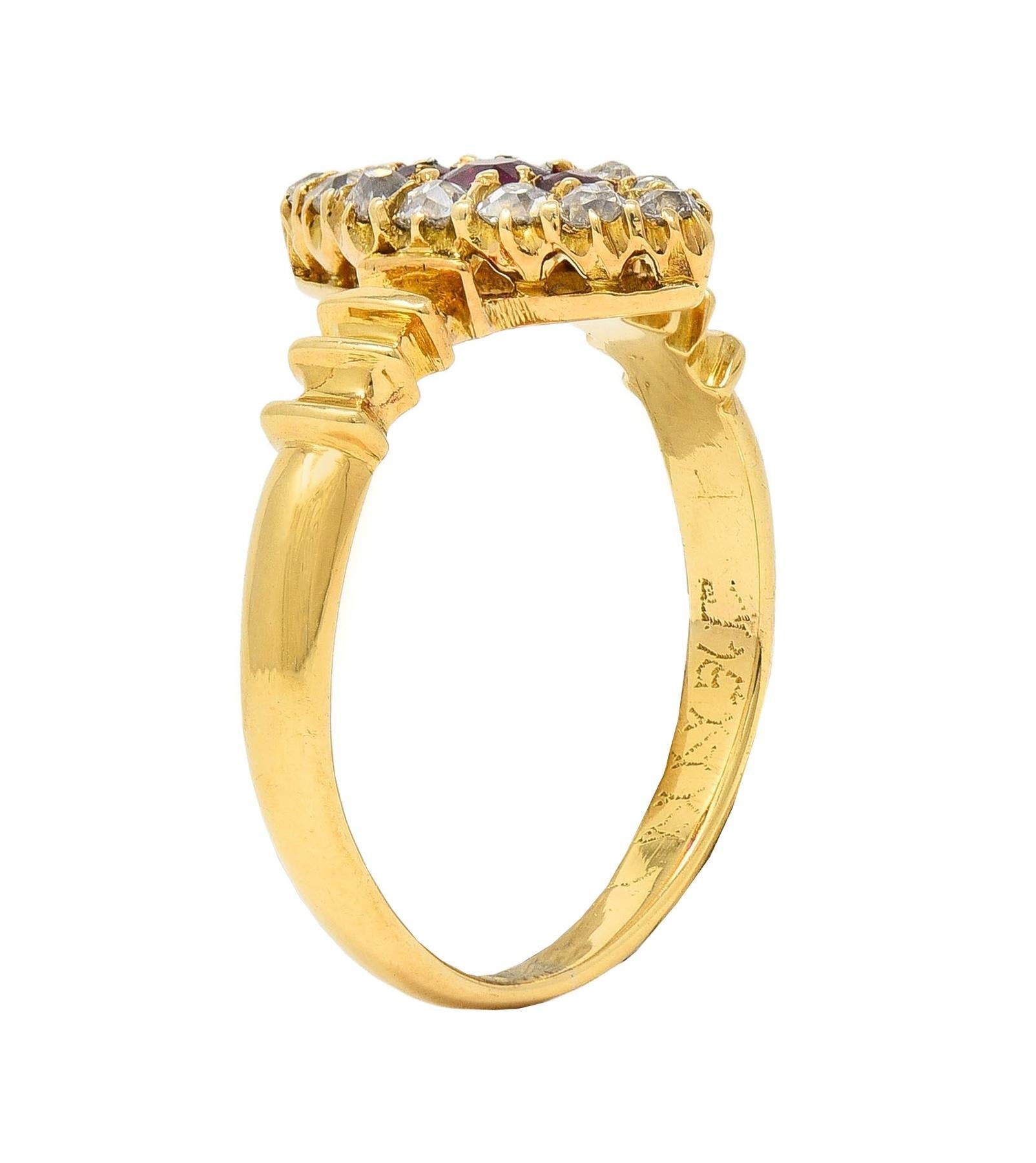 Bague navette victorienne ancienne en or jaune 18 carats avec diamants et rubis de 0,62 carat en vente 7