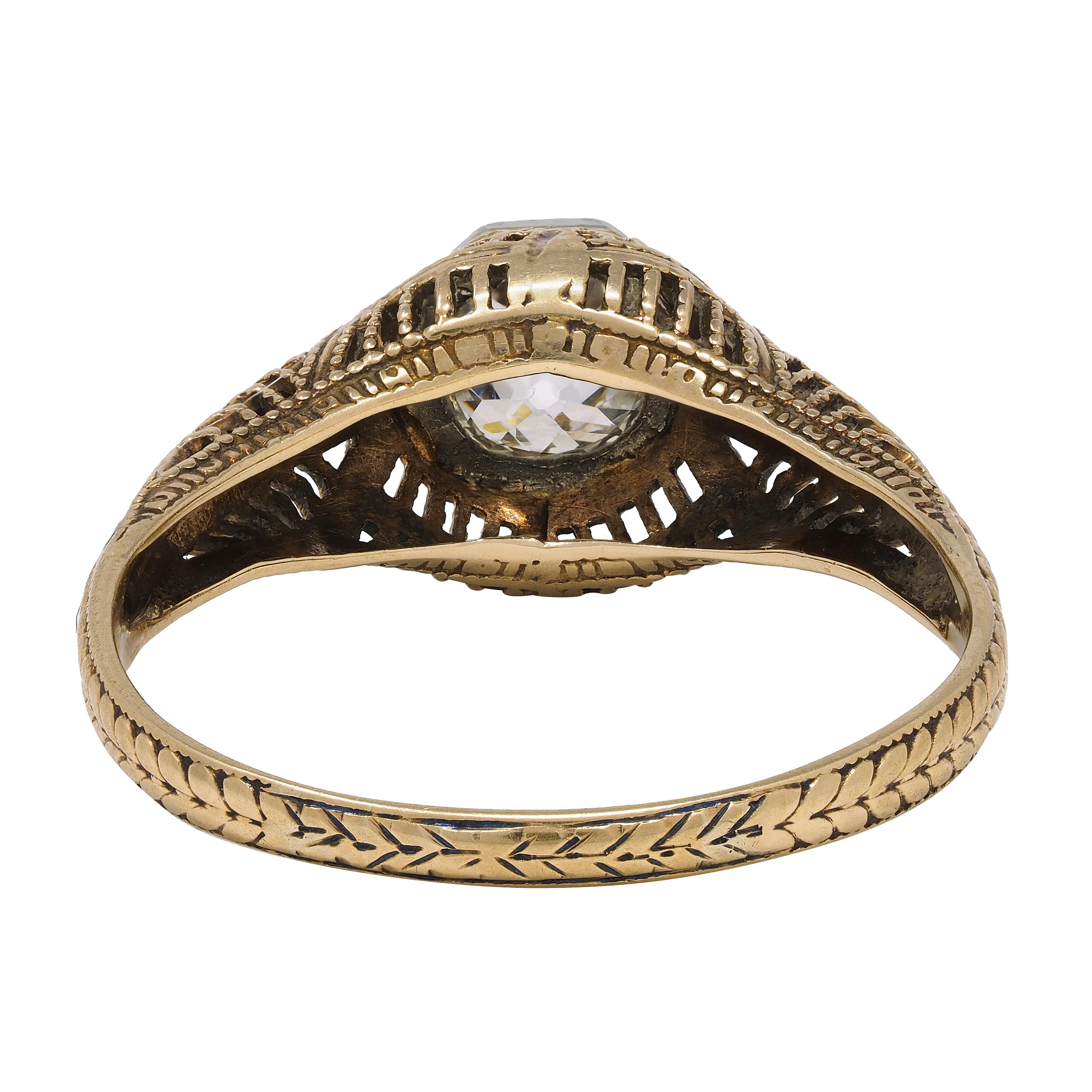 Women's or Men's Victorian 0.64 CTW Diamond Platinum 14 Karat Gold Solitaire Engagement Ring For Sale