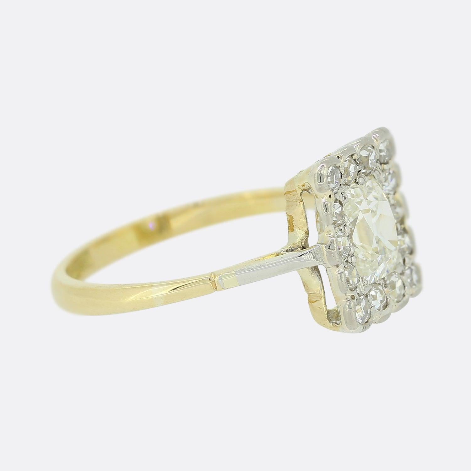 Viktorianischer 0.65 Karat Altschliff Diamant Cluster Ring (Kissenschliff) im Angebot