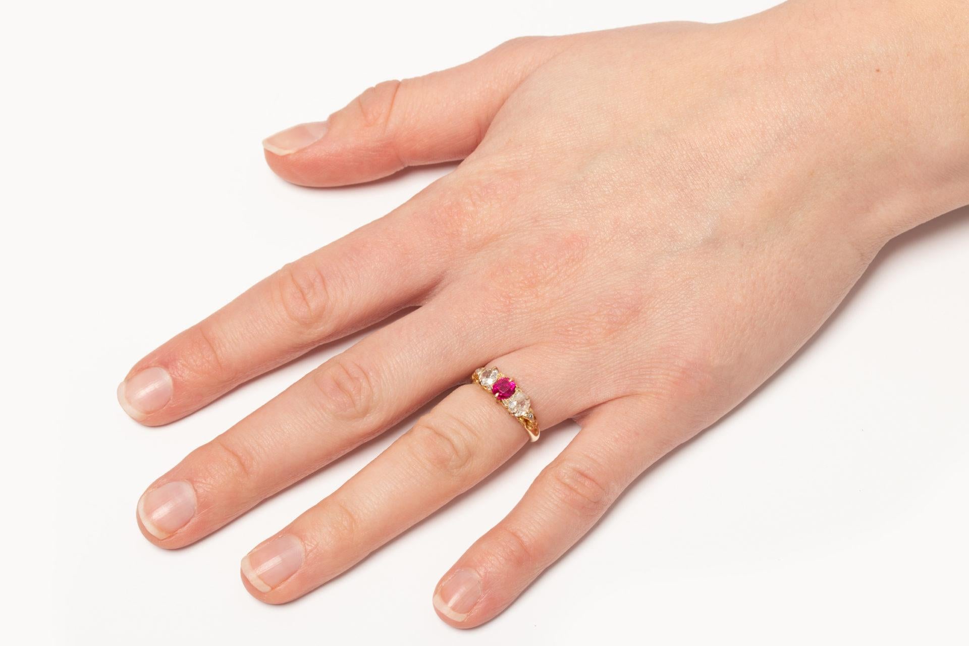 Victorian 0.65 Carat Ruby and Diamond Three Stone Ring, circa 1880s For Sale 1