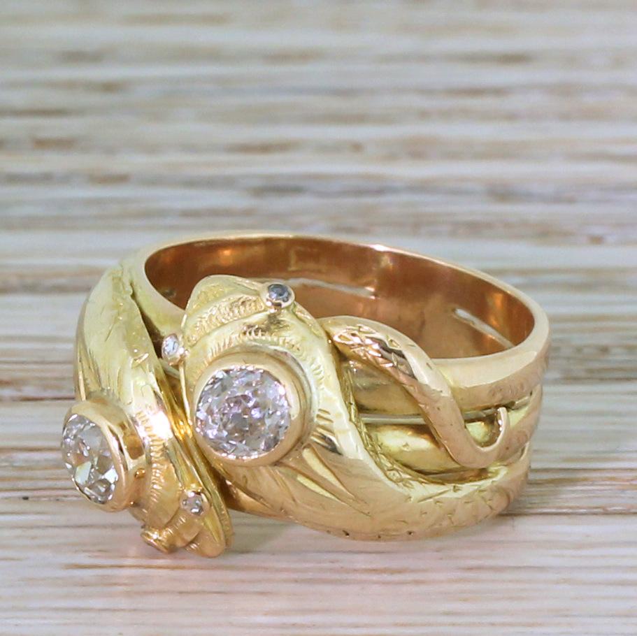 Victorian 0.70 Carat Old Cut Diamond Double Serpent Ring, circa 1880 For Sale 2