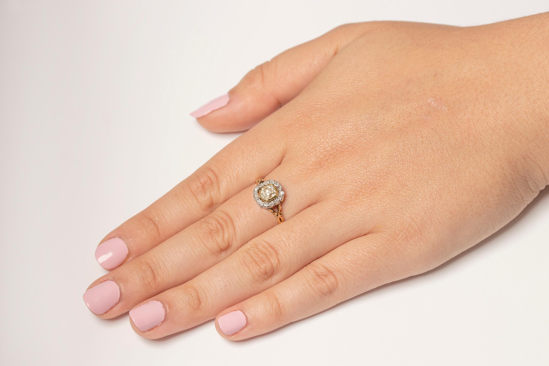 Women's or Men's Victorian 0.74 Carat Champagne Diamond Engagement Ring, circa 1880s