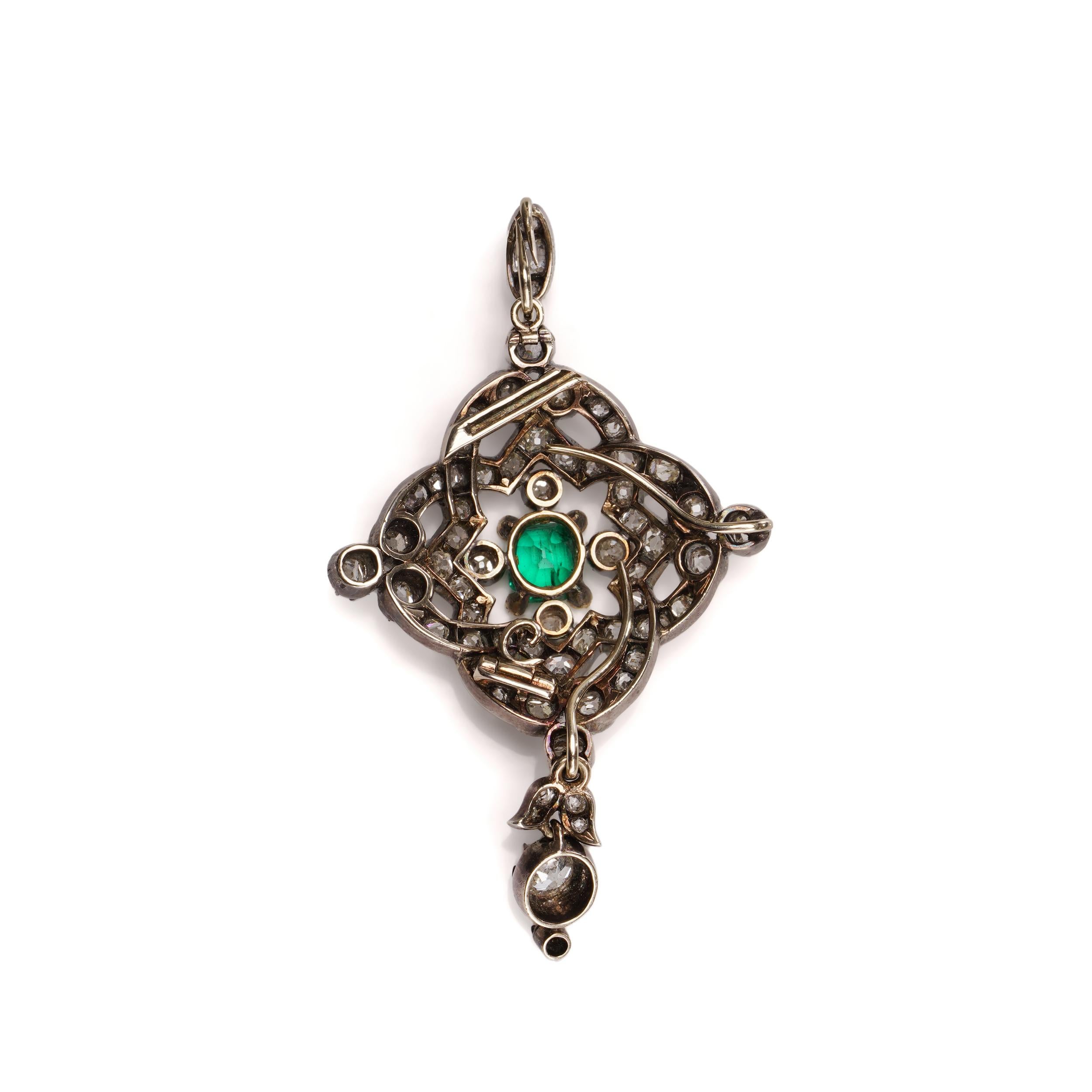 Émeraude victorienne de 0,75 ct et 3,82 ct. Pendentif diamant en or 9kt et argent en vente 1