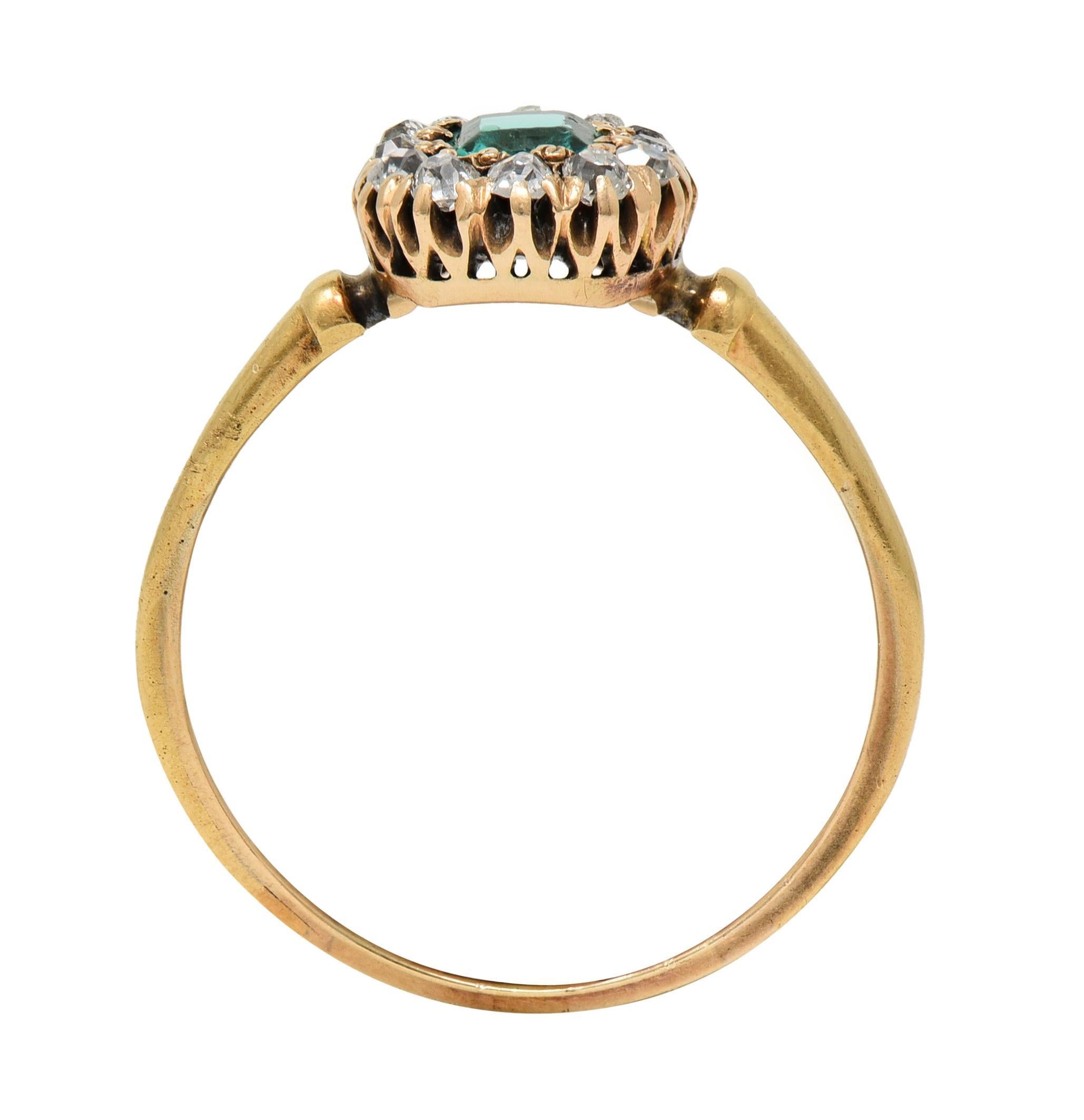 Victorian 0.82 CTW Emerald Diamond 14 Karat Yellow Gold Antique Halo Ring For Sale 5